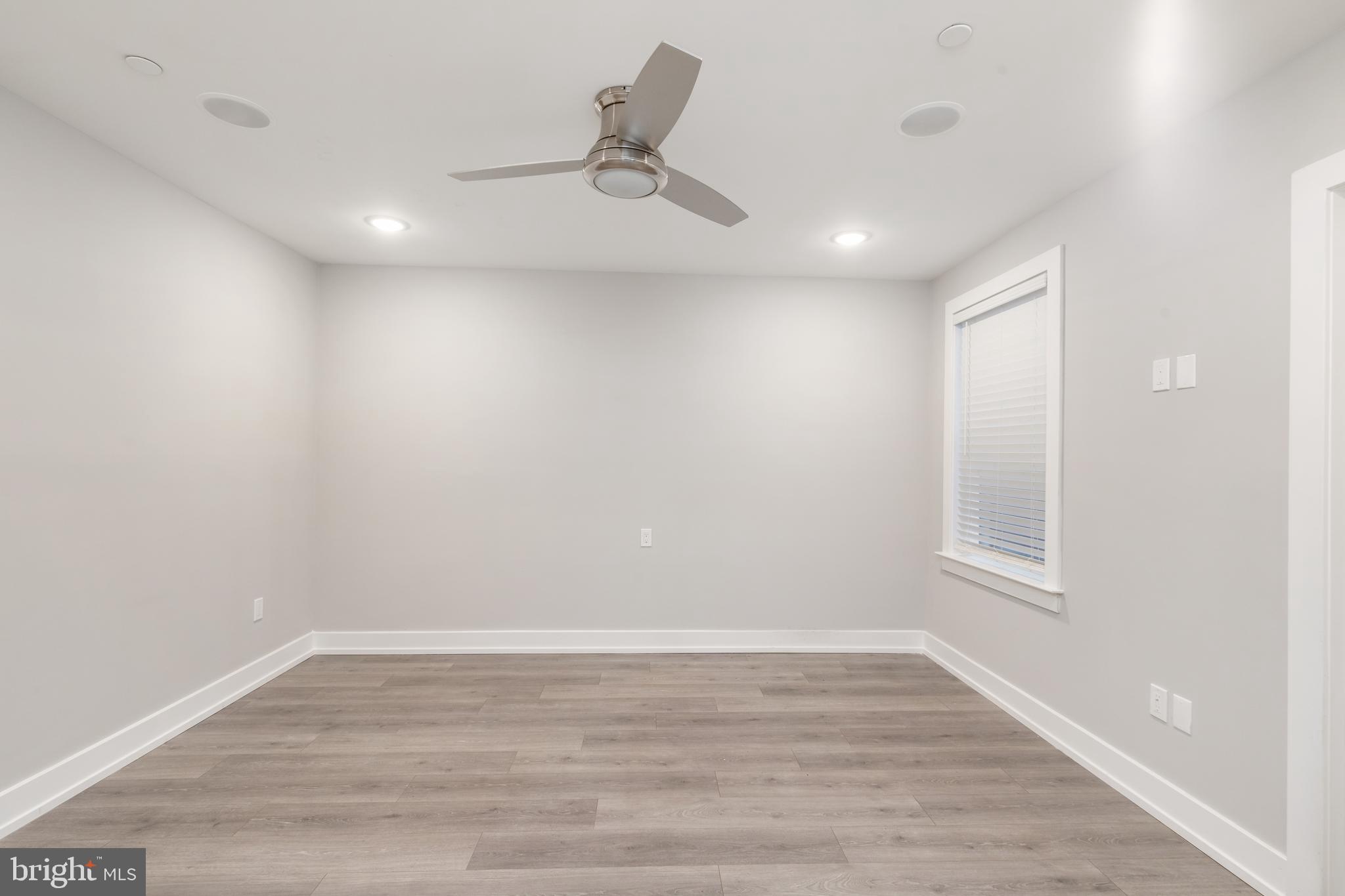 WEST PHILADELPHIA - Commercial Sale