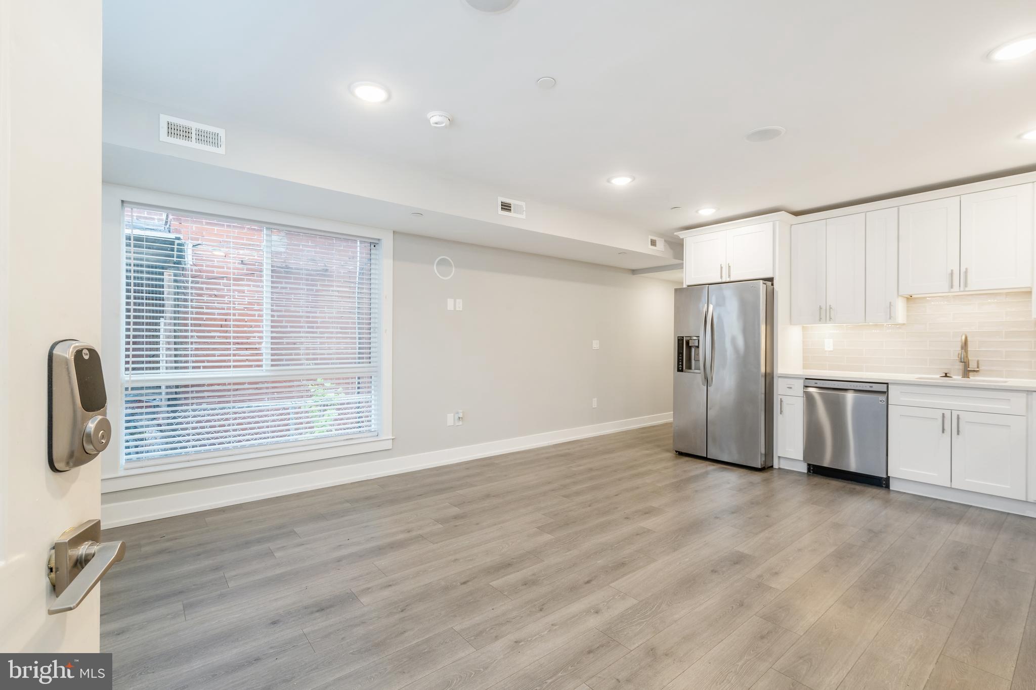 WEST PHILADELPHIA - Commercial Sale