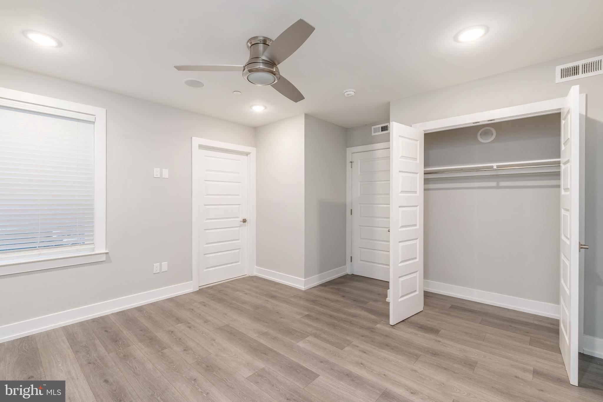 WEST PHILADELPHIA - Commercial Sale
