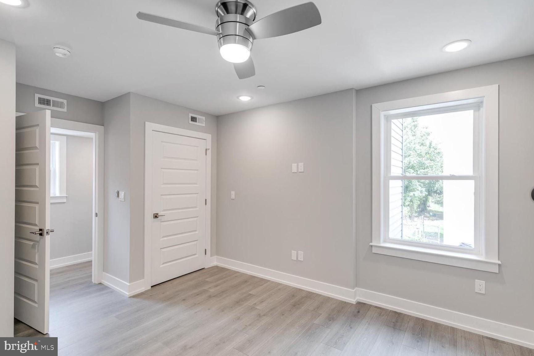 WEST PHILADELPHIA - Commercial Sale