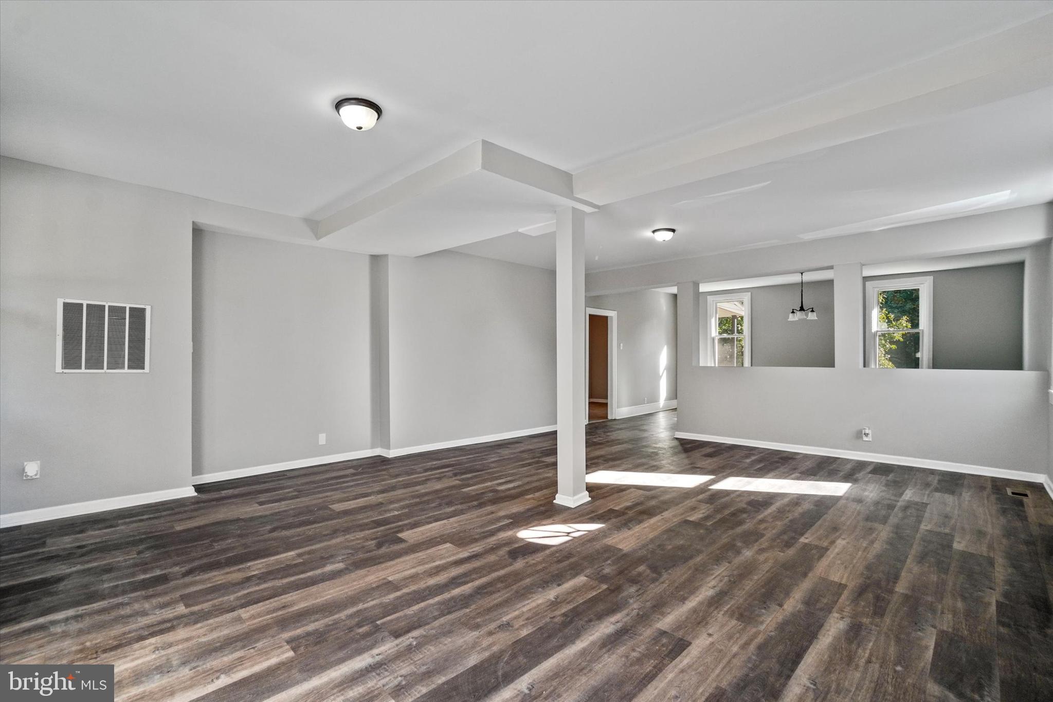 WINDSOR TWP - Residential