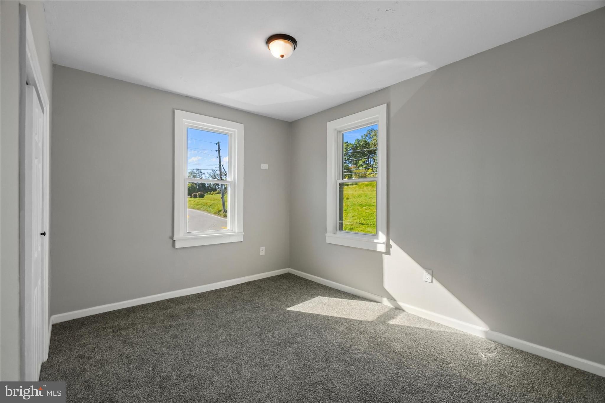 WINDSOR TWP - Residential