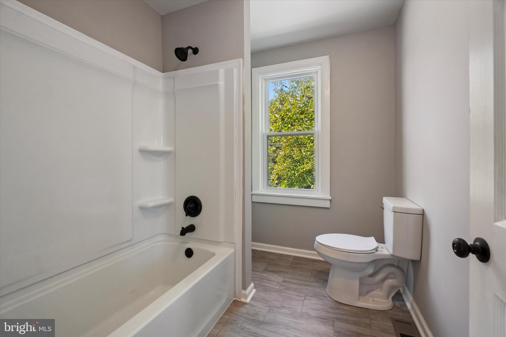 WINDSOR TWP - Residential