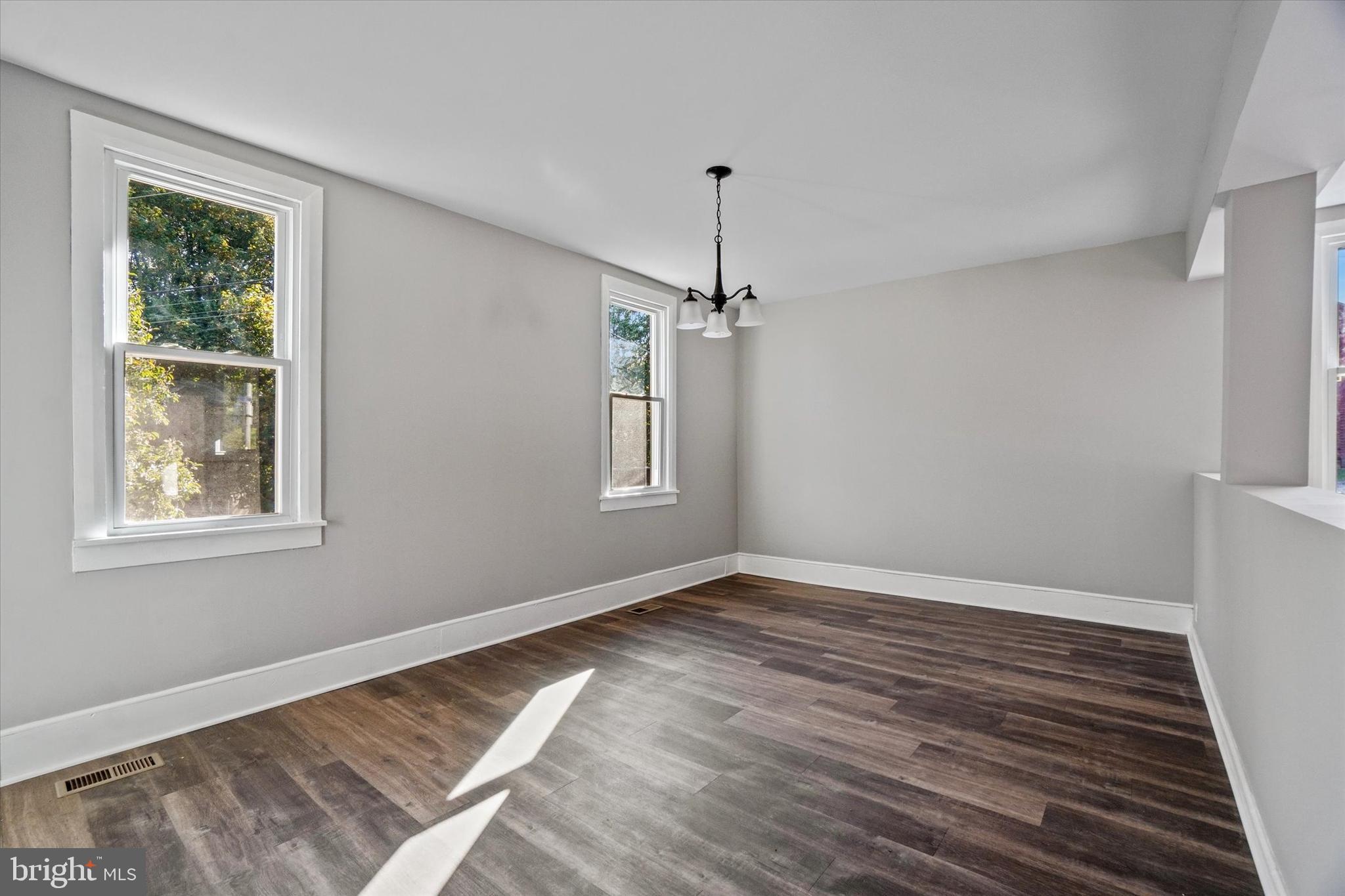 WINDSOR TWP - Residential