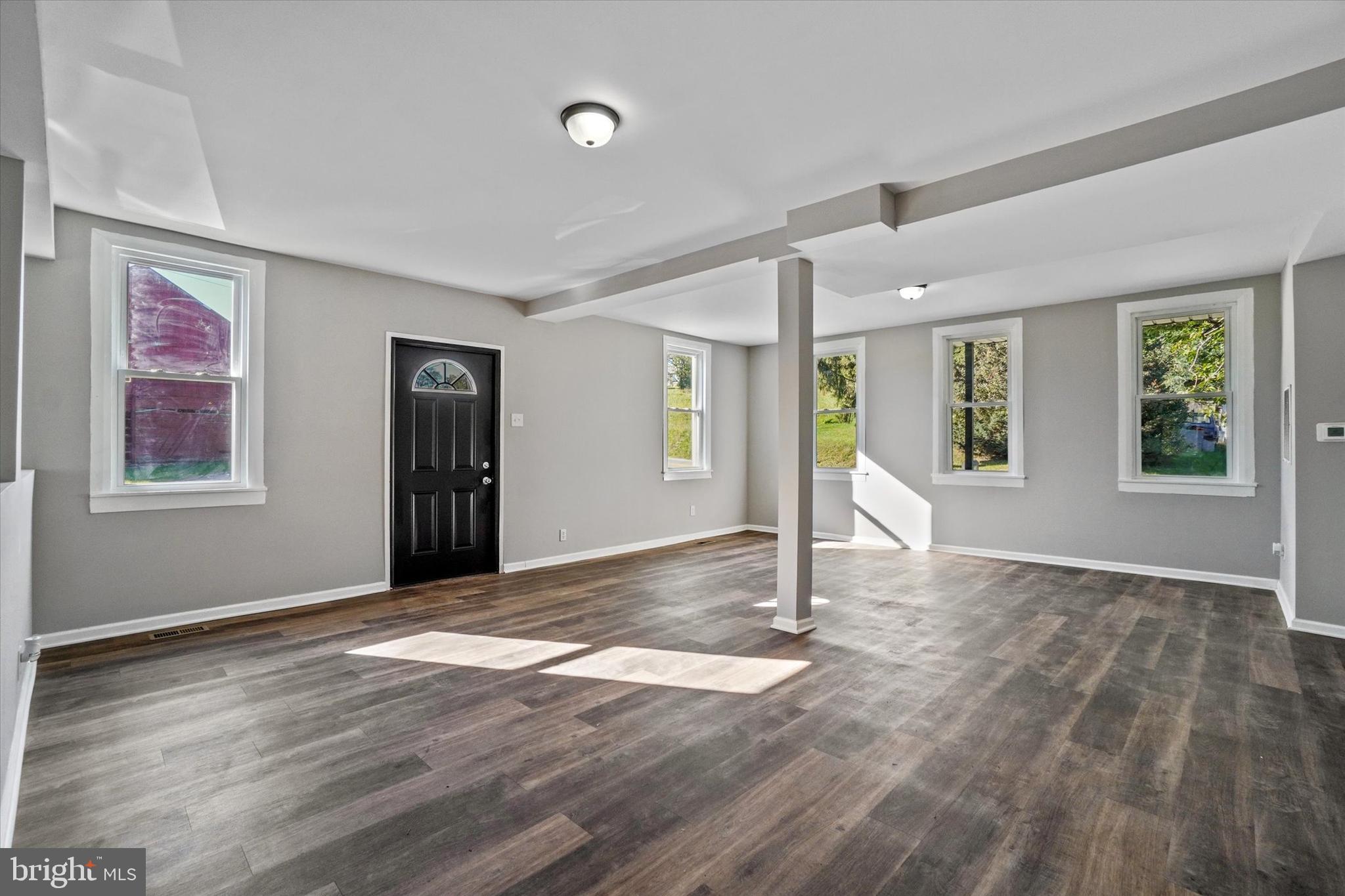 WINDSOR TWP - Residential