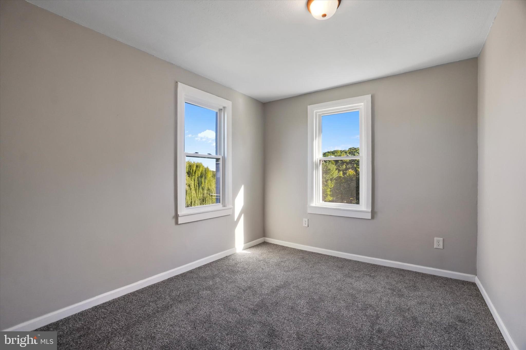 WINDSOR TWP - Residential