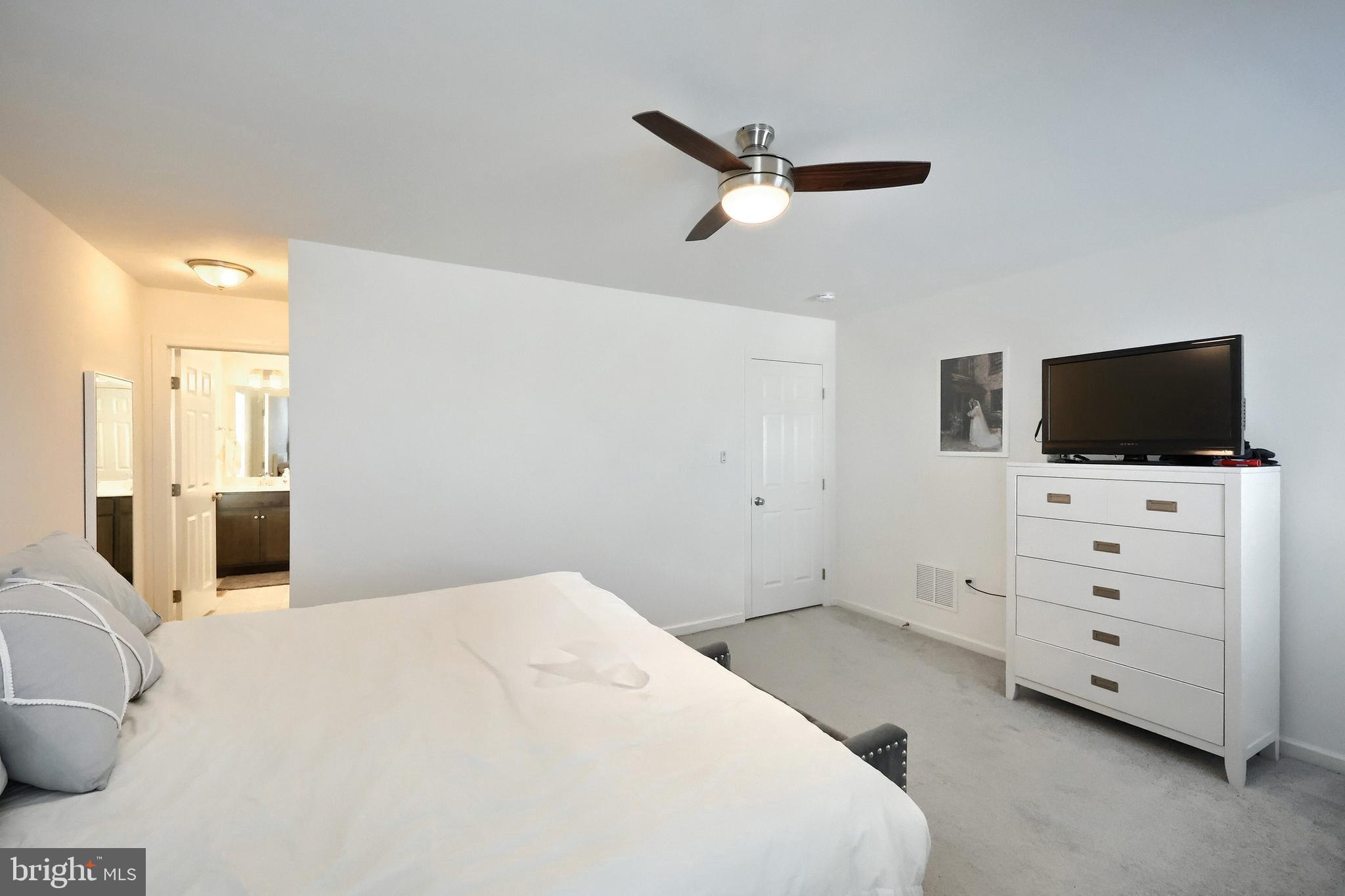 FOX RUN CREEK - Residential