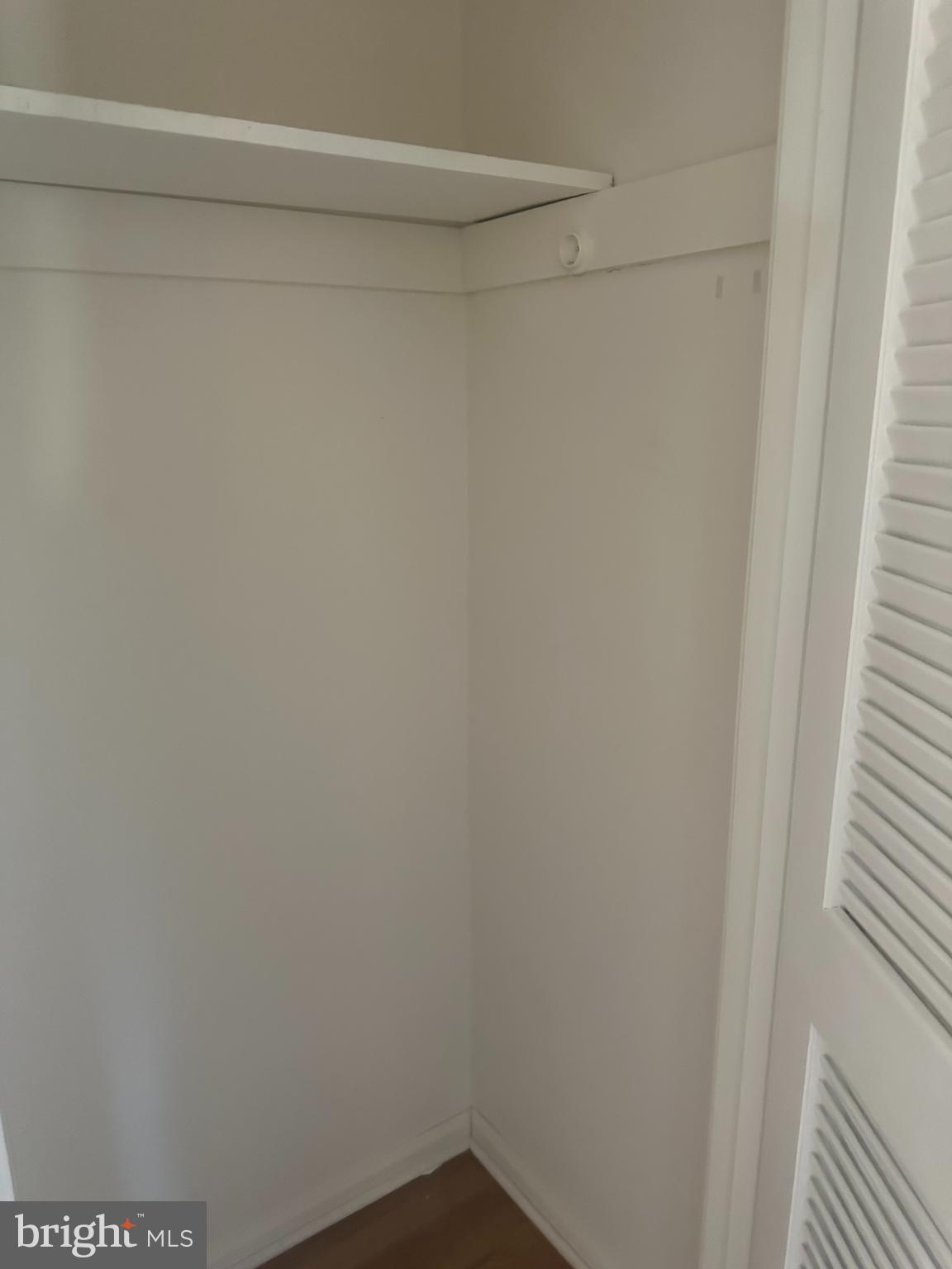 GREENWICH HILL - Residential Lease