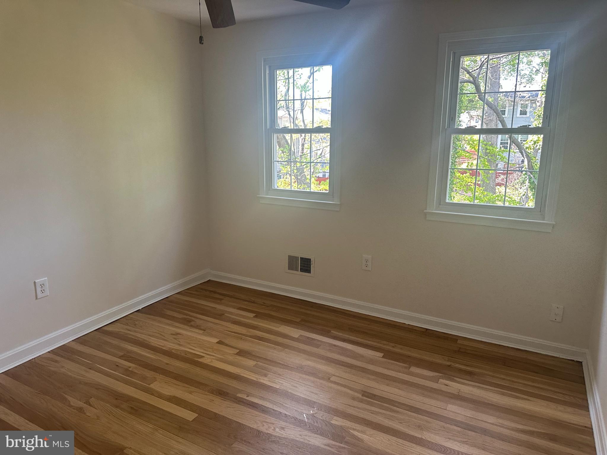 GREENWICH HILL - Residential Lease