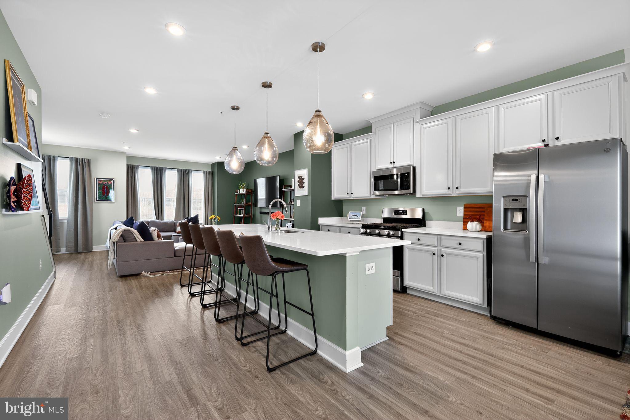 CAPITAL COURT - Residential Lease