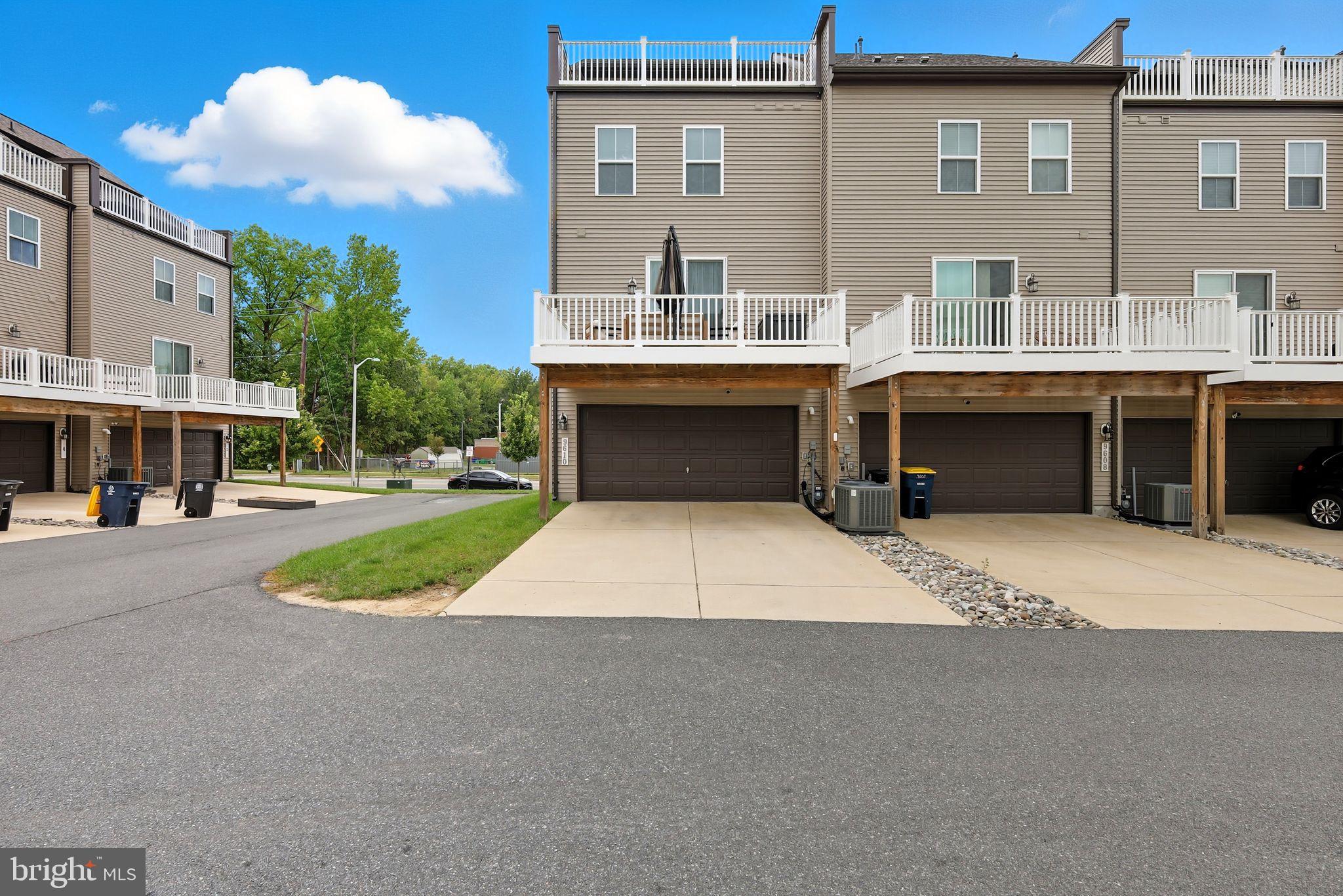 CAPITAL COURT - Residential Lease