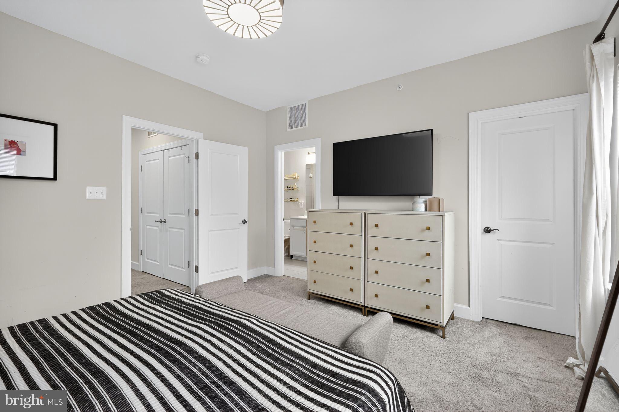 CAPITAL COURT - Residential Lease