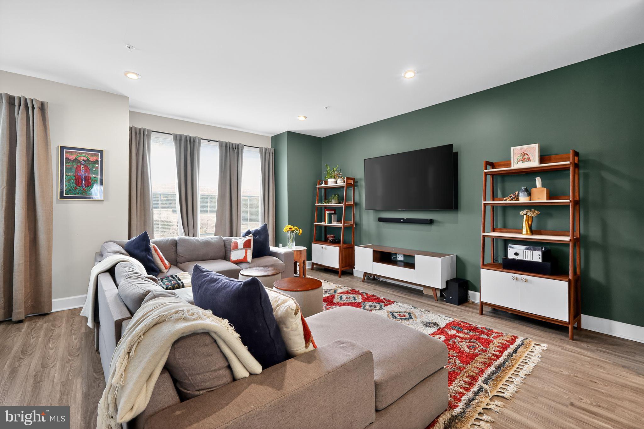 CAPITAL COURT - Residential Lease