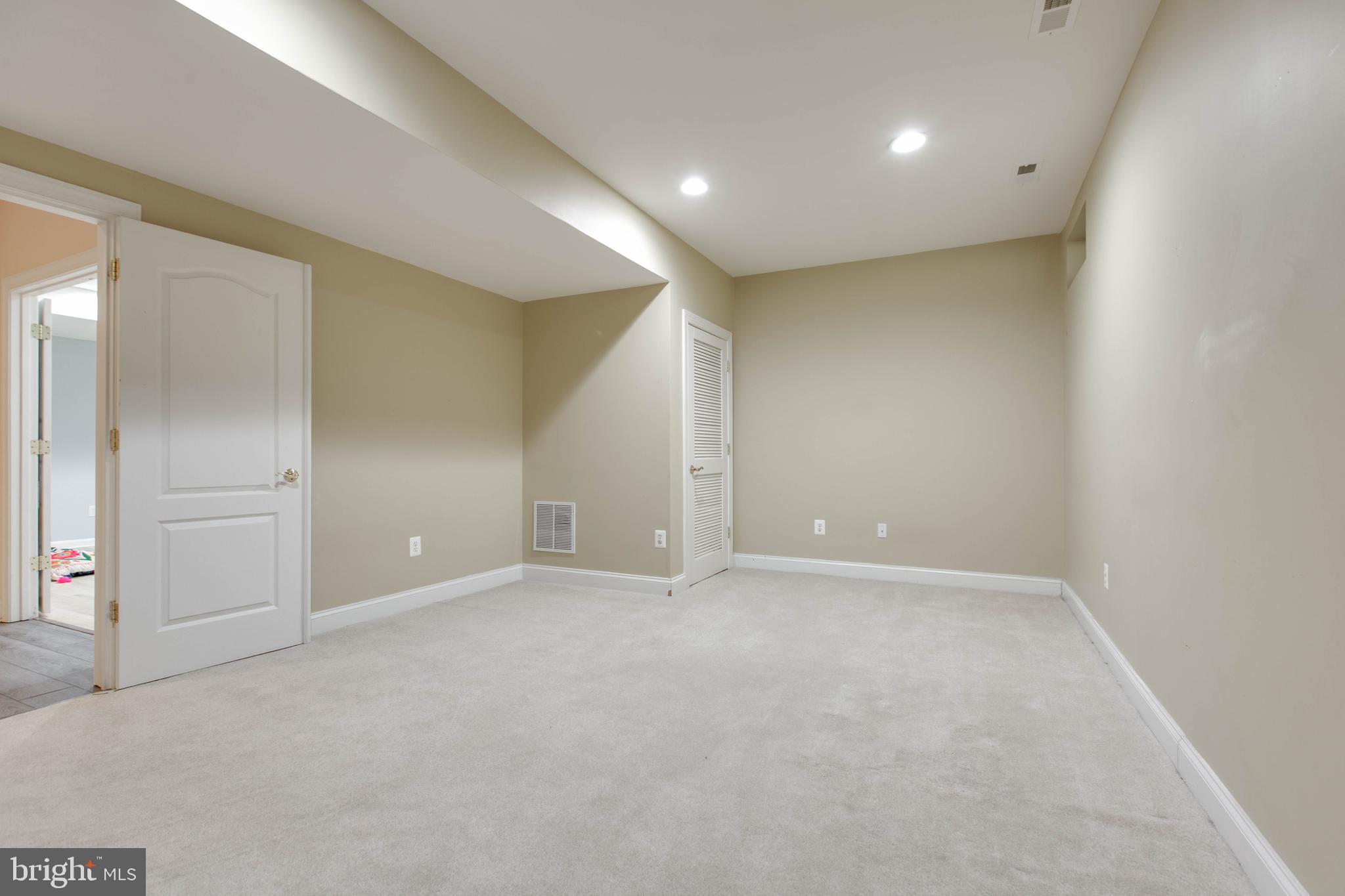 MONTJOY - Residential