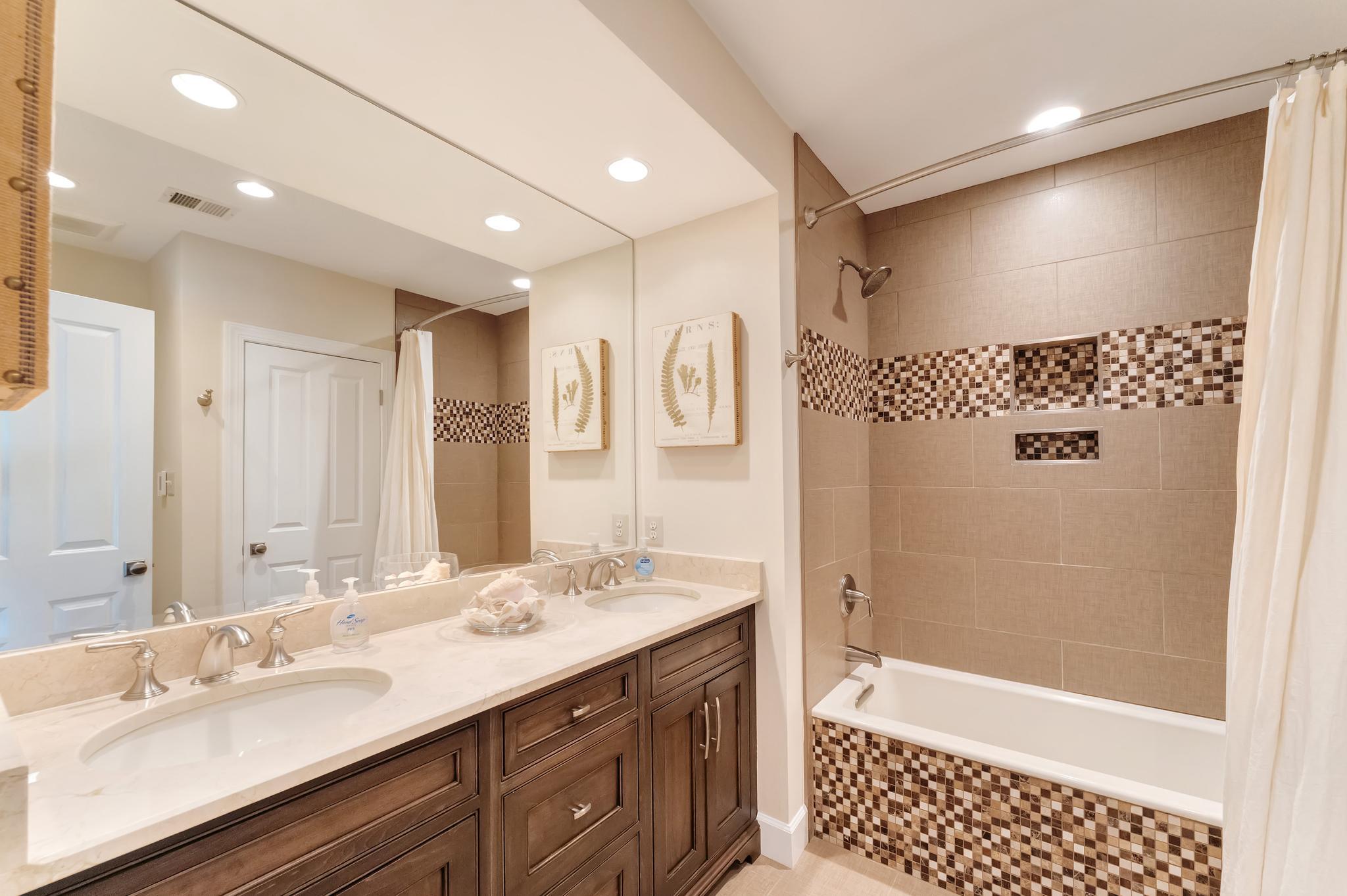 ESTATES AT LONGWOOD - Residential