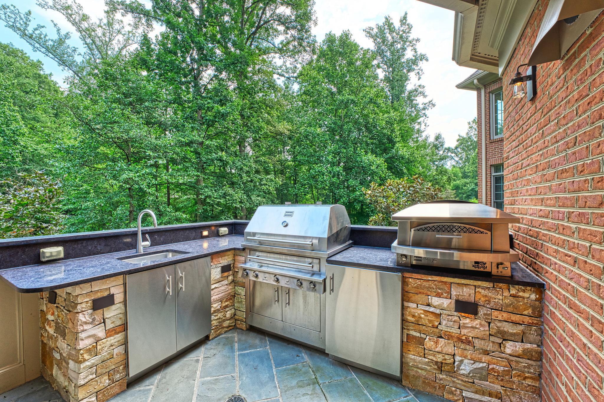 ESTATES AT LONGWOOD - Residential