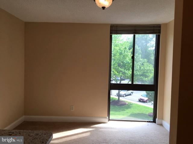 IDYLWOOD TOWERS - Residential Lease