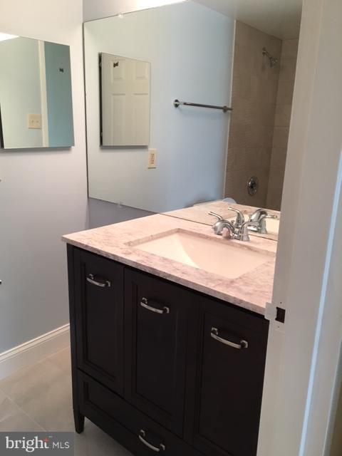 IDYLWOOD TOWERS - Residential Lease