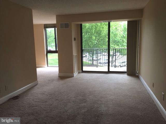 IDYLWOOD TOWERS - Residential Lease