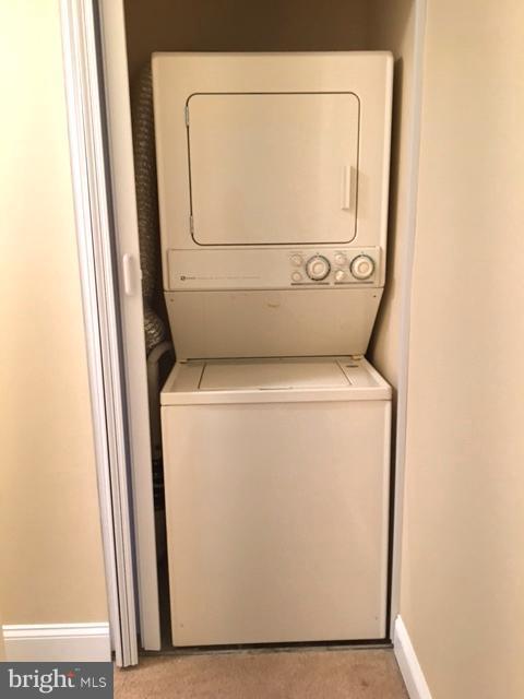 IDYLWOOD TOWERS - Residential Lease