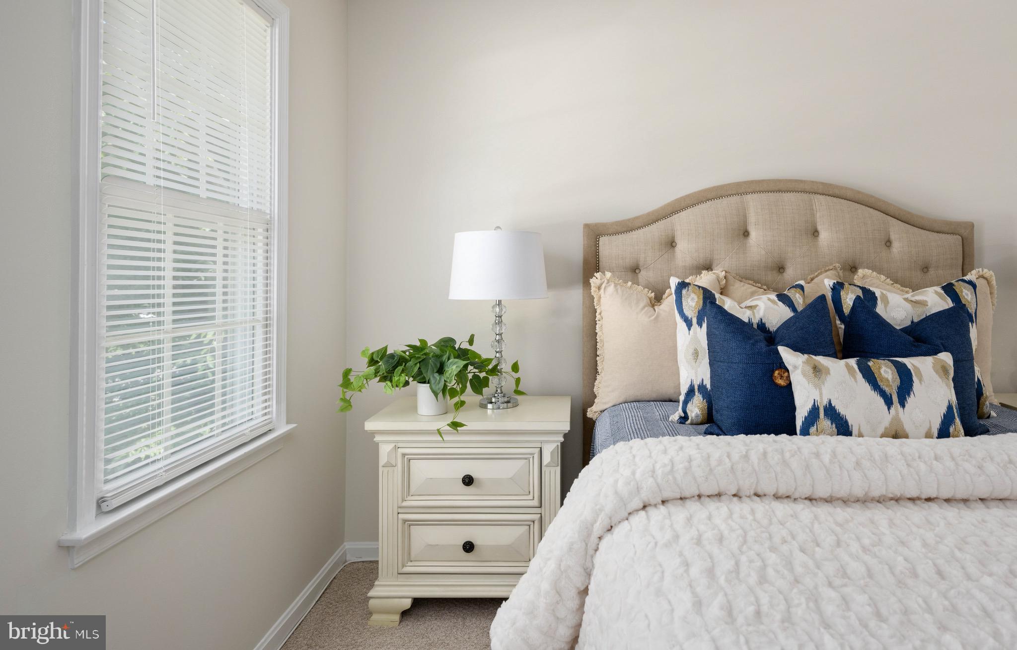 BREEZEWOOD - Residential