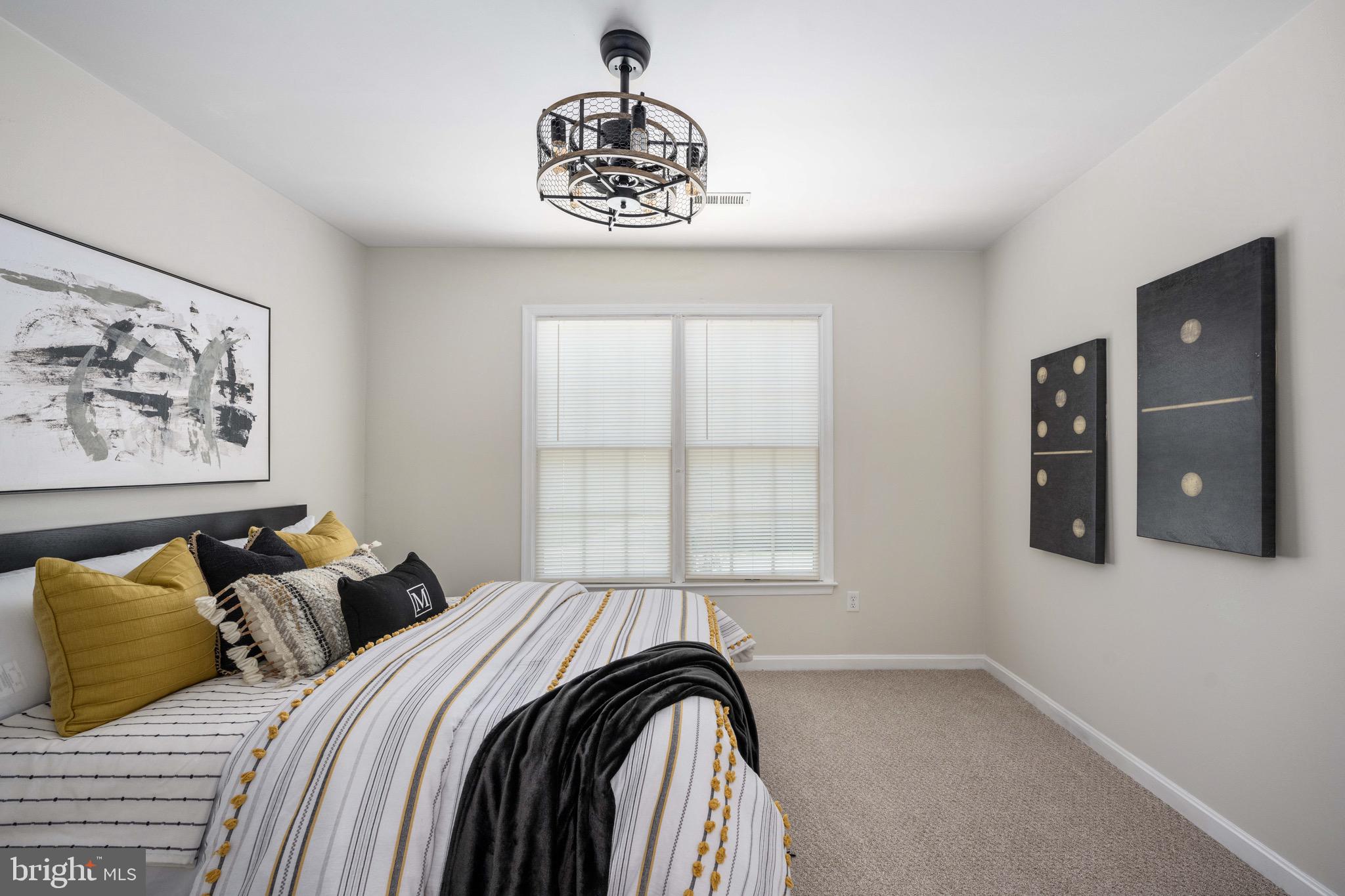 BREEZEWOOD - Residential