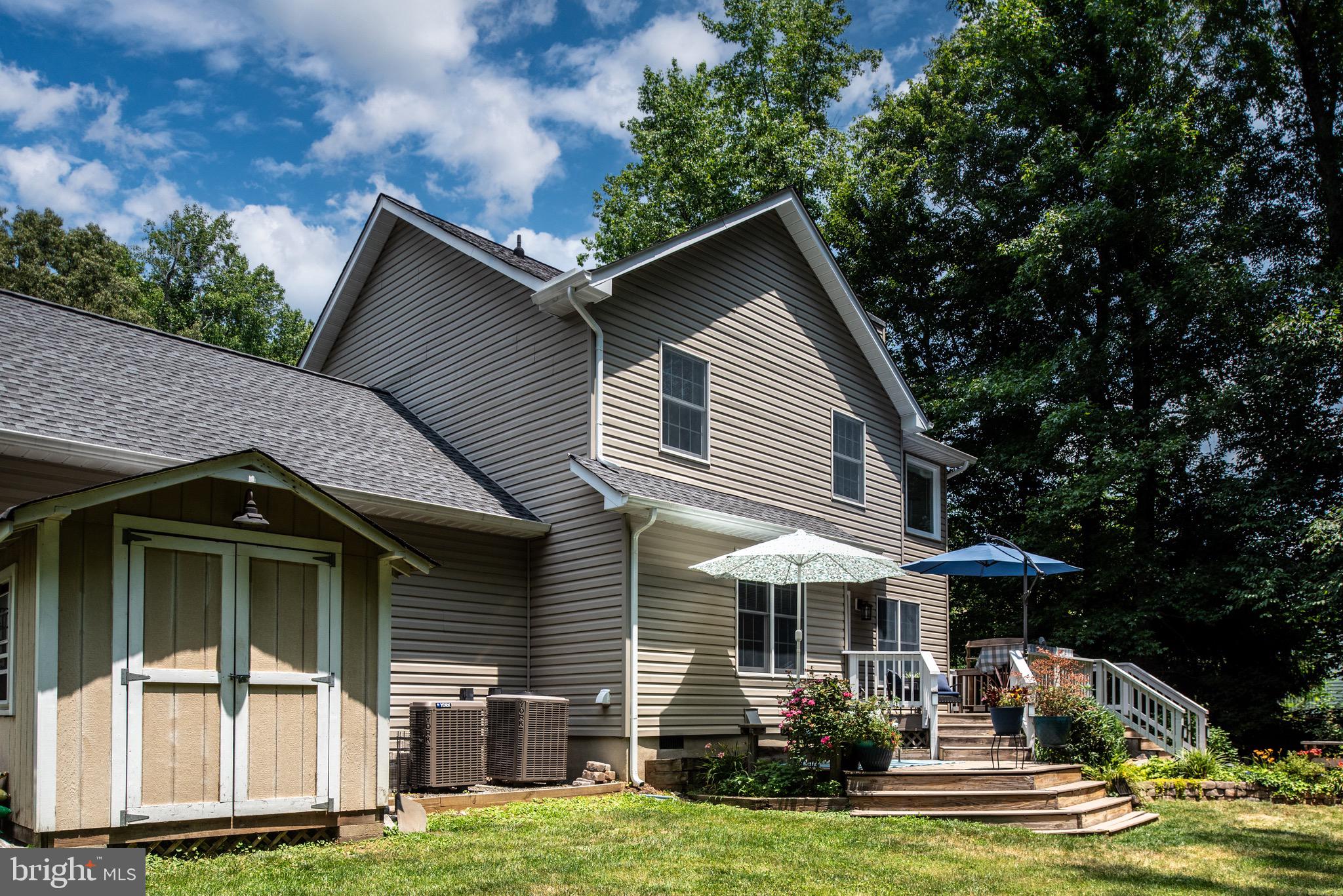 BREEZEWOOD - Residential