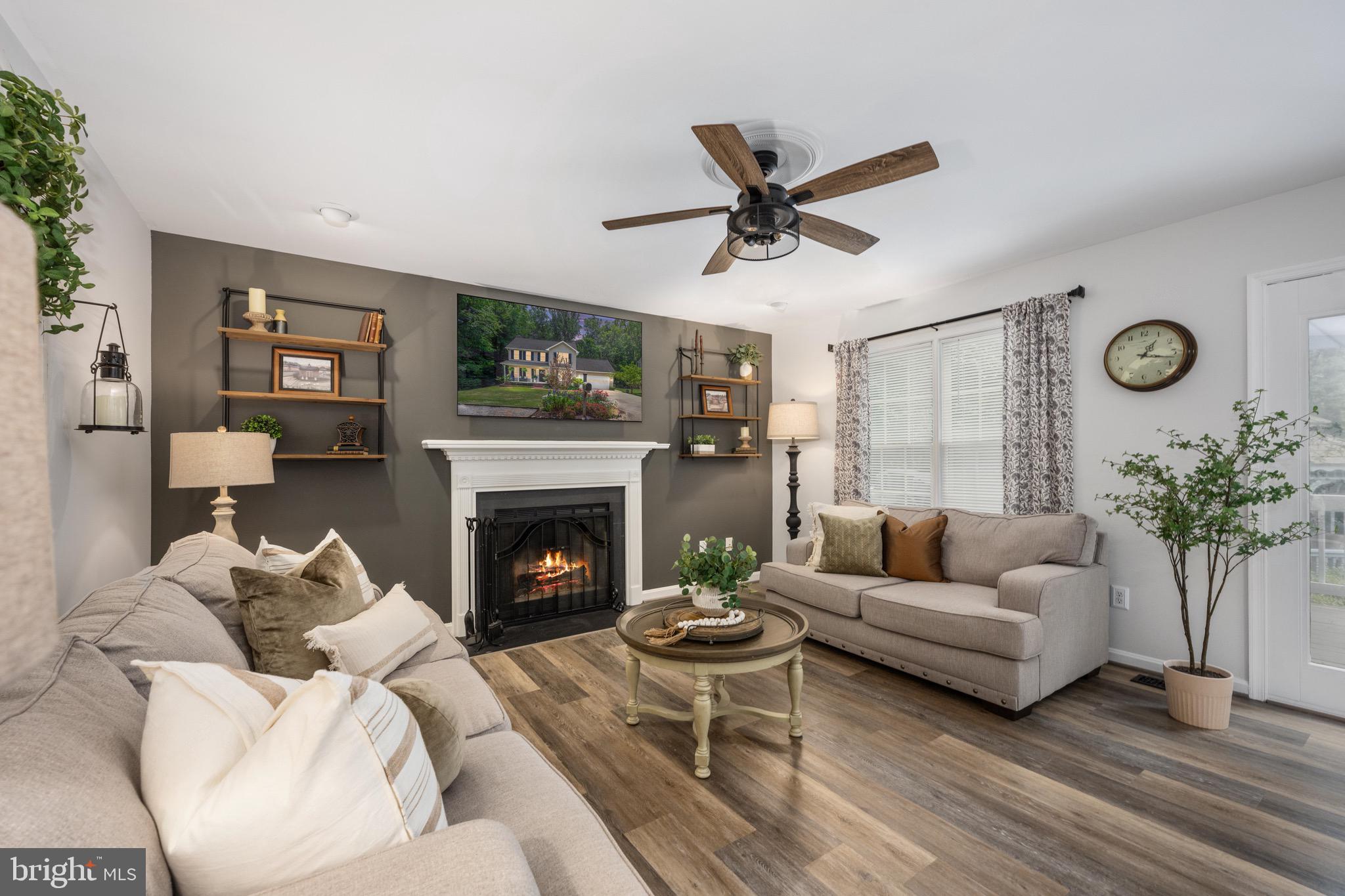 BREEZEWOOD - Residential