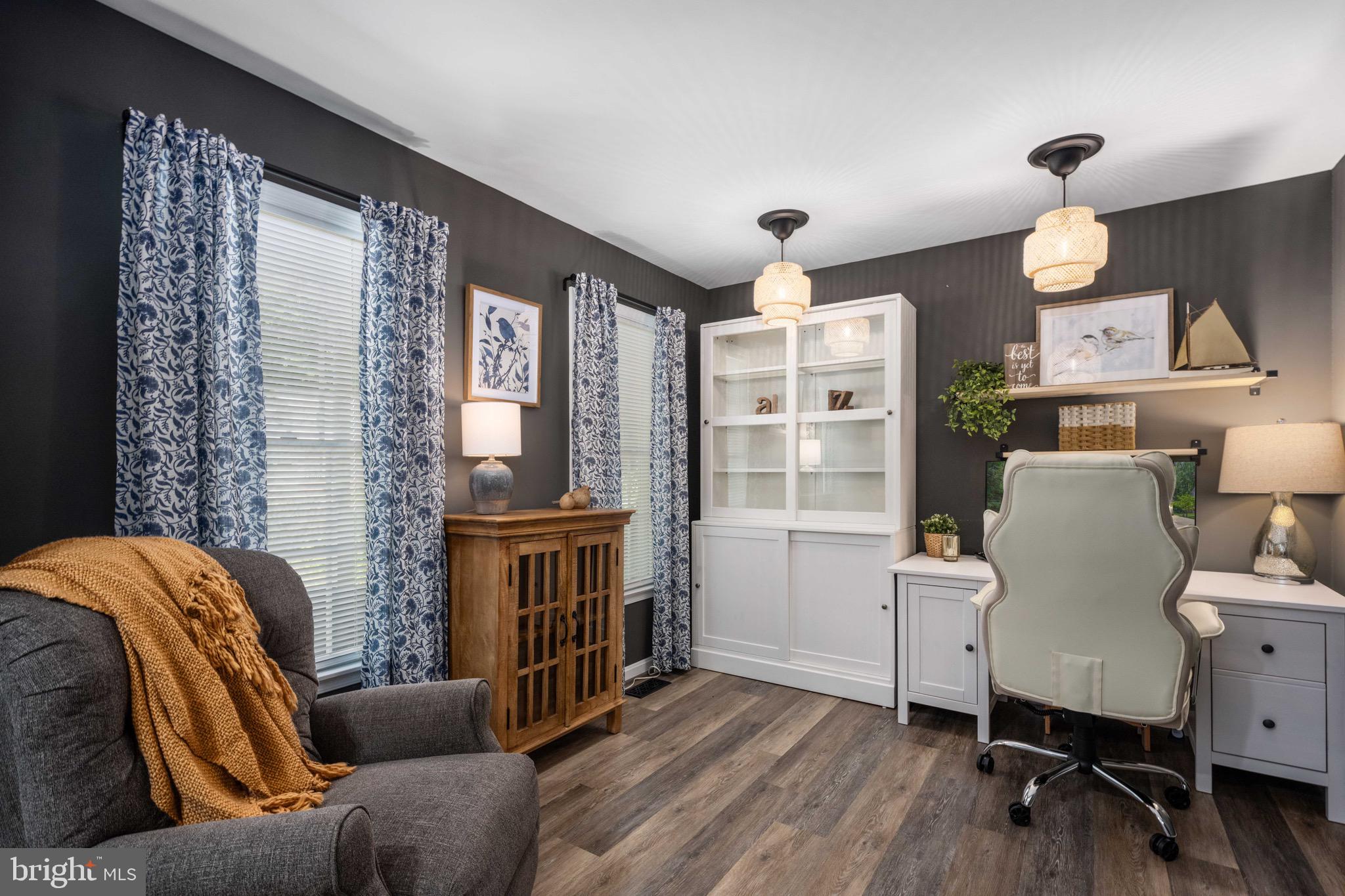 BREEZEWOOD - Residential