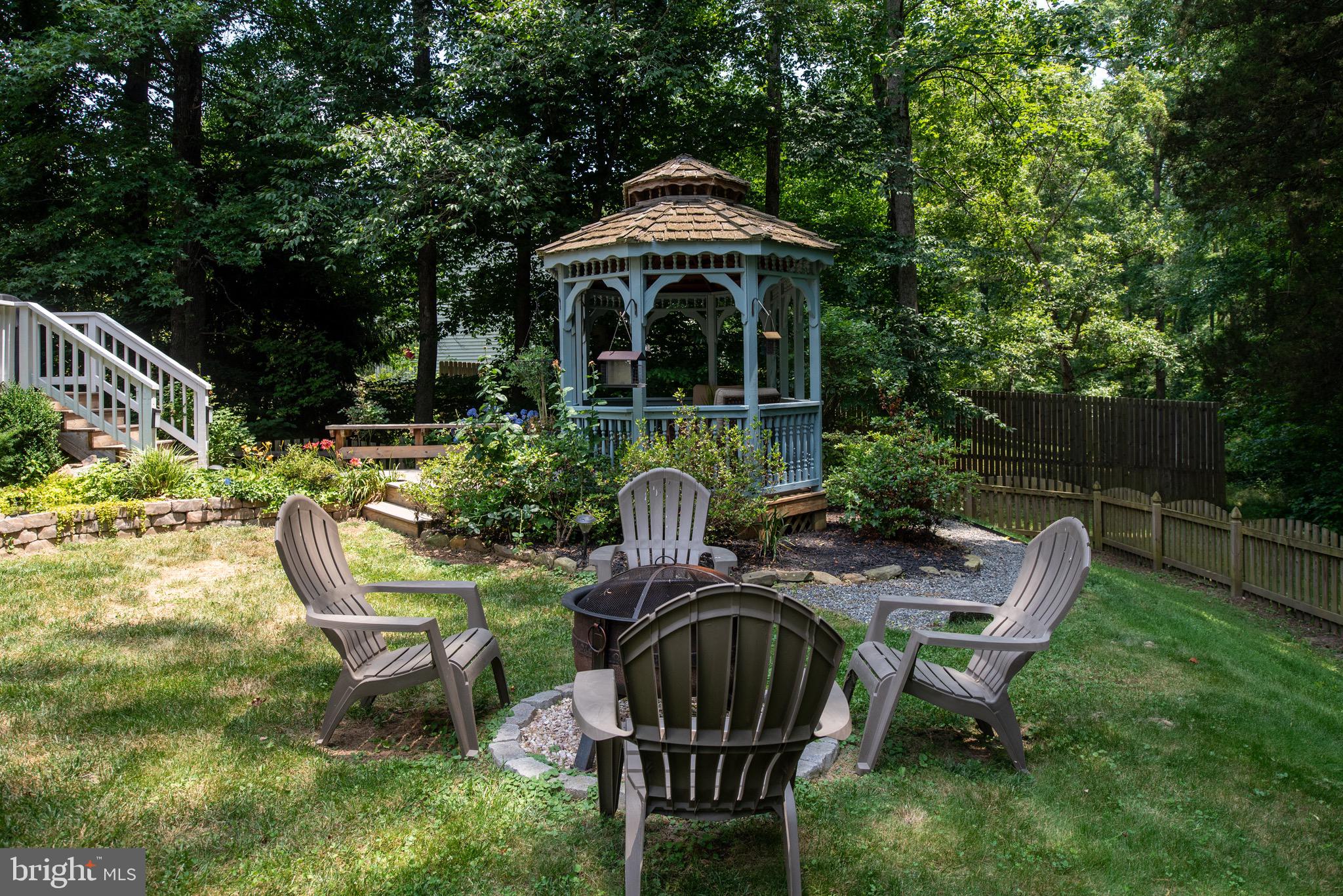 BREEZEWOOD - Residential