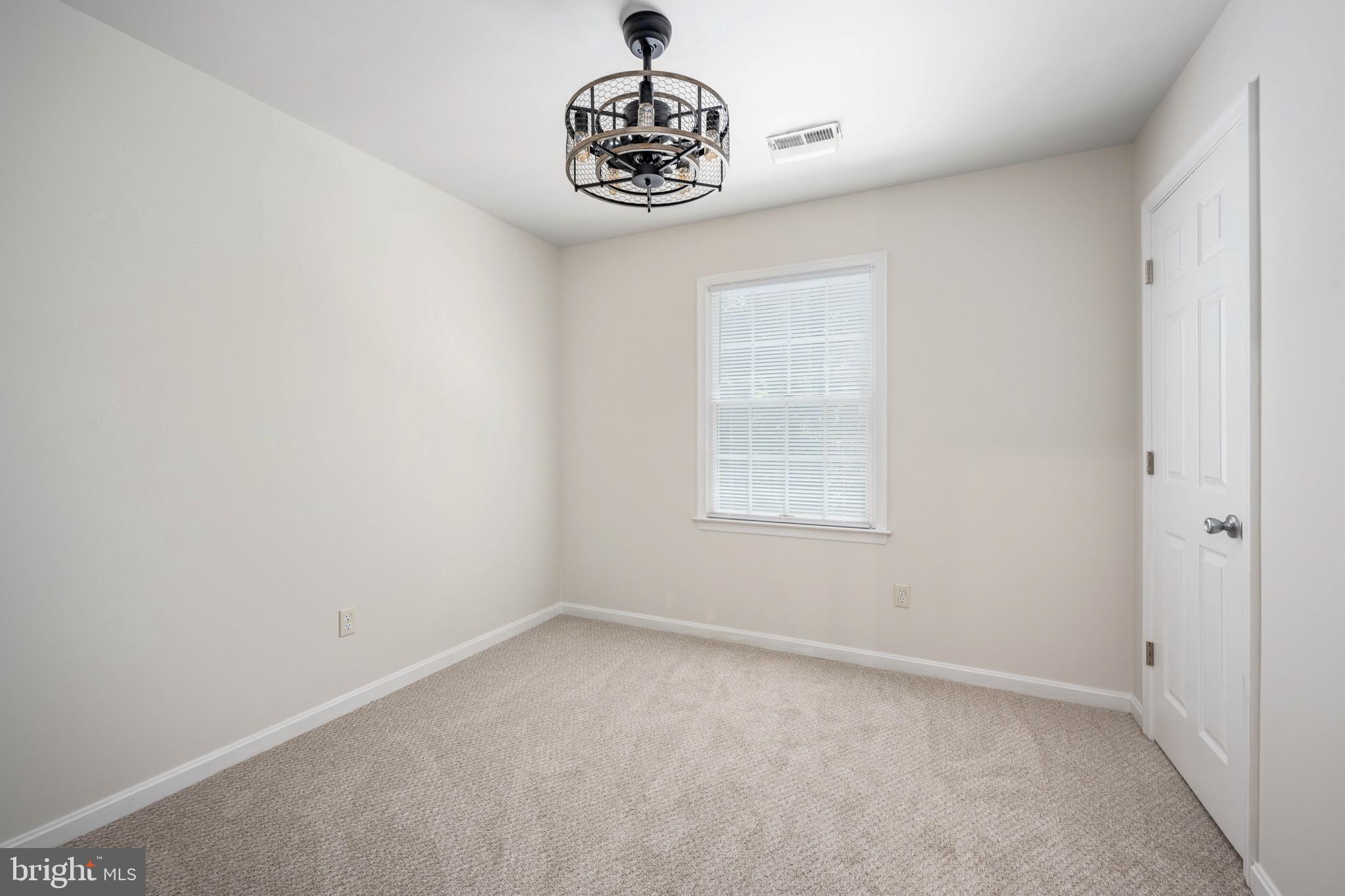 BREEZEWOOD - Residential