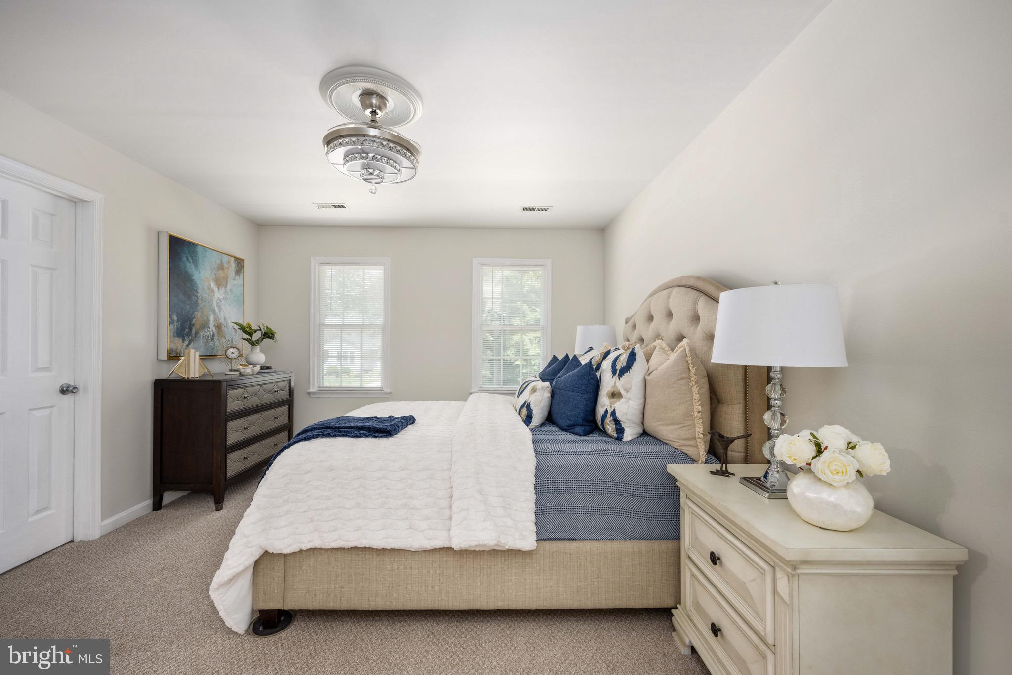 BREEZEWOOD - Residential