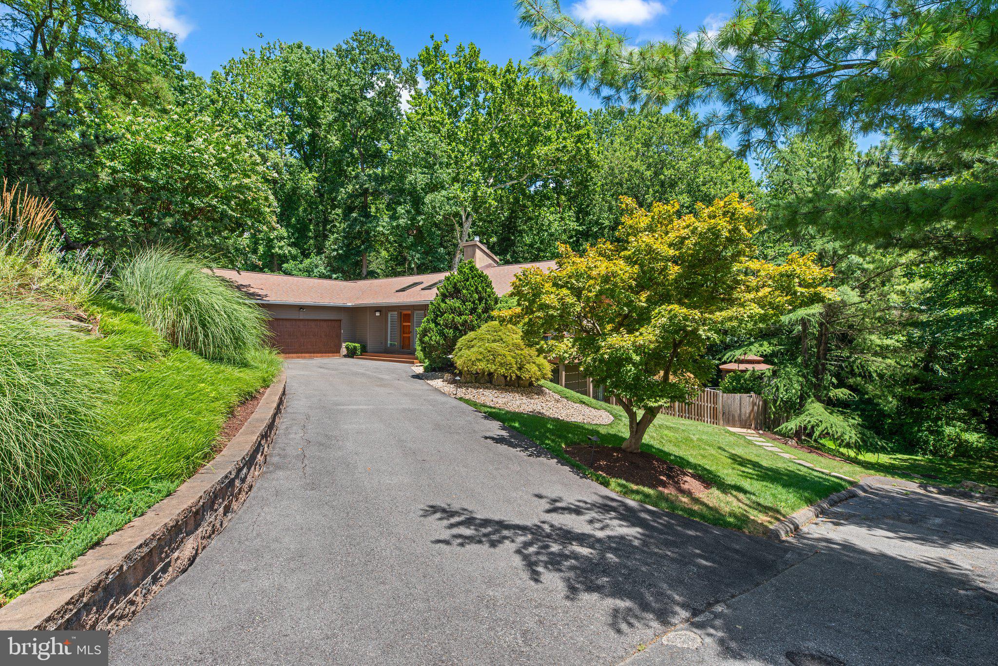 430 RIVENDELL LANE