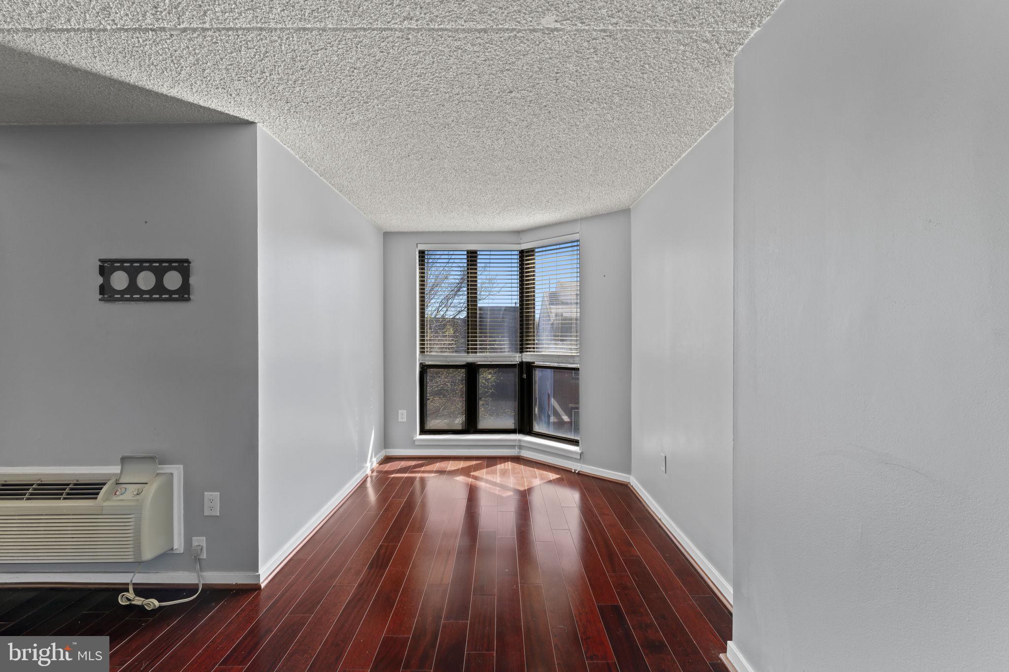 200 LOMBARD STREET 518