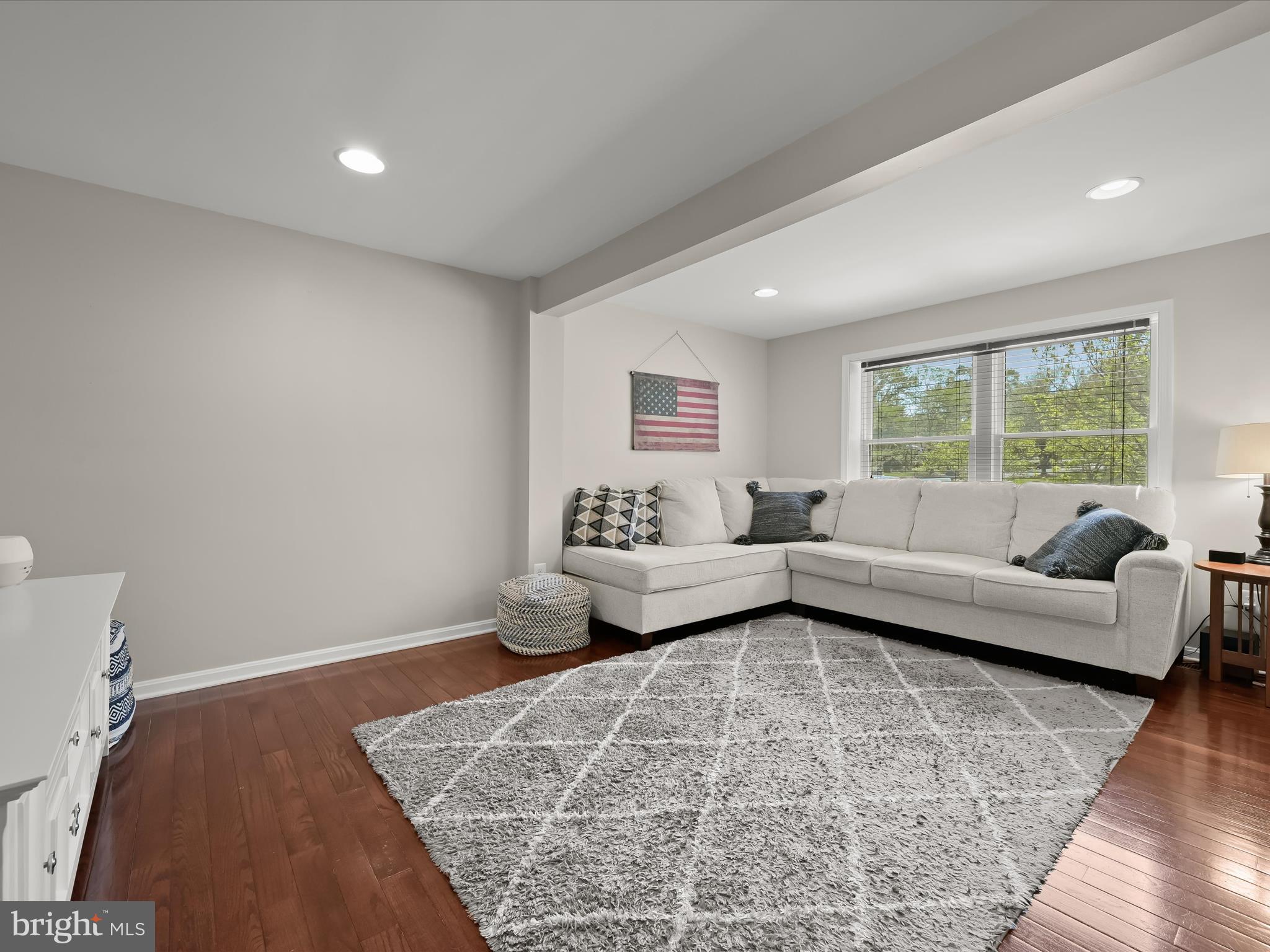 8189 MOUNTAIN ESTATE COURT