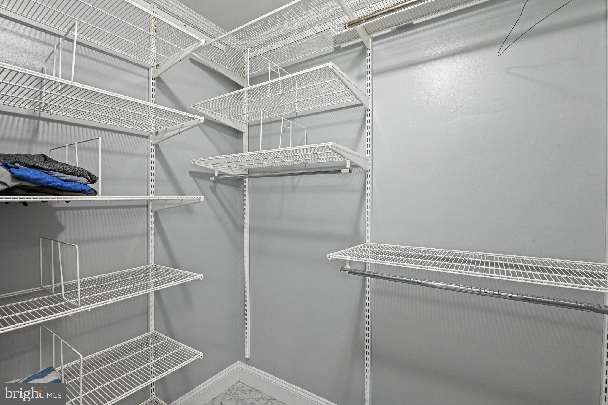 CHANTILLY HIGHLANDS - Residential Lease