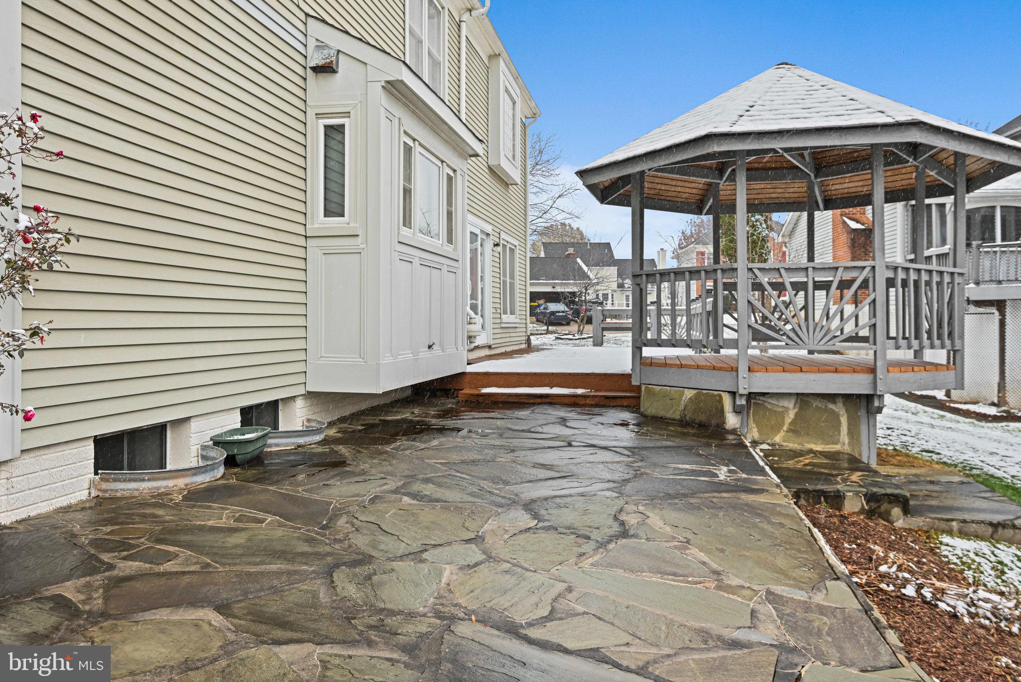 CHANTILLY HIGHLANDS - Residential Lease