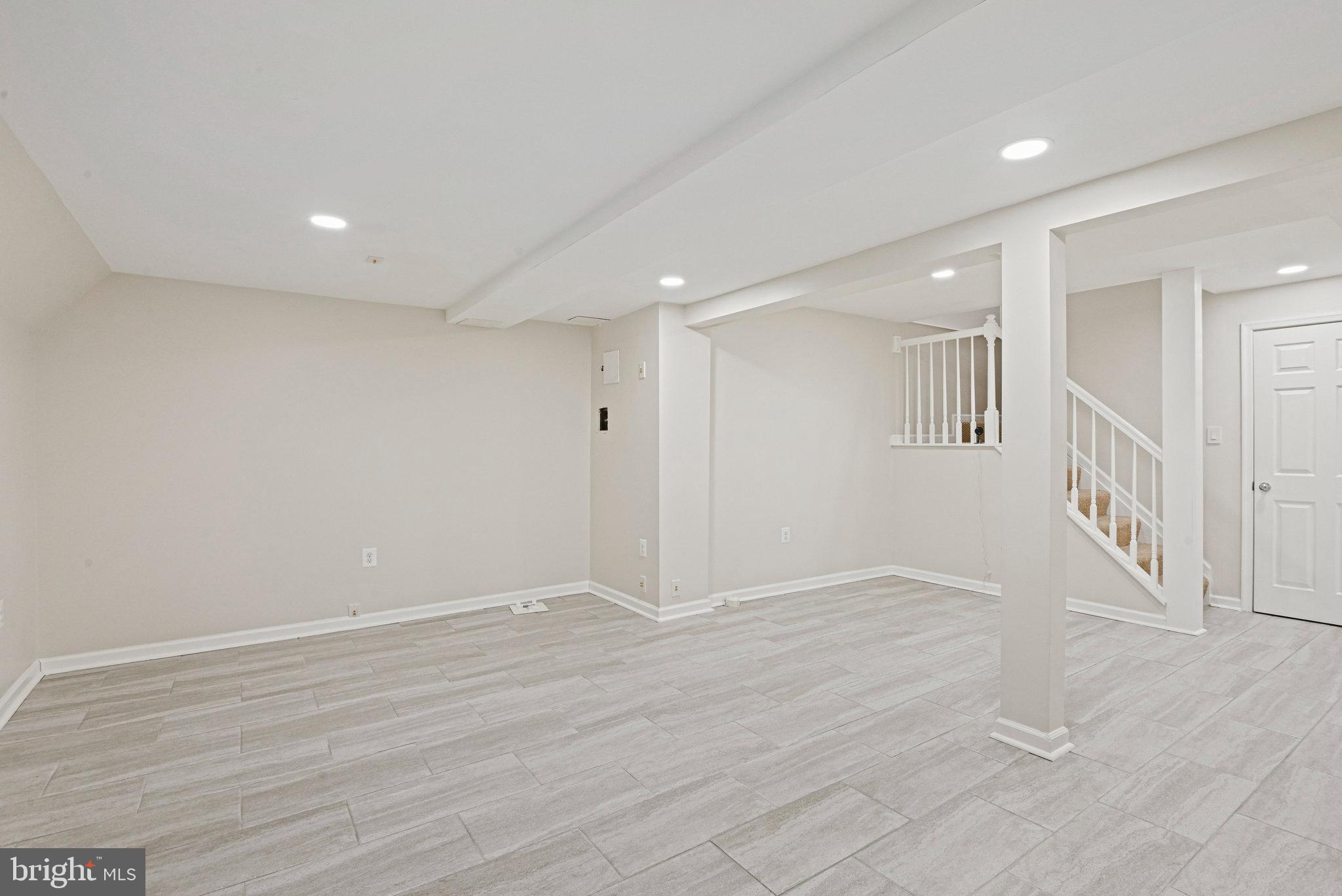 CHANTILLY HIGHLANDS - Residential Lease