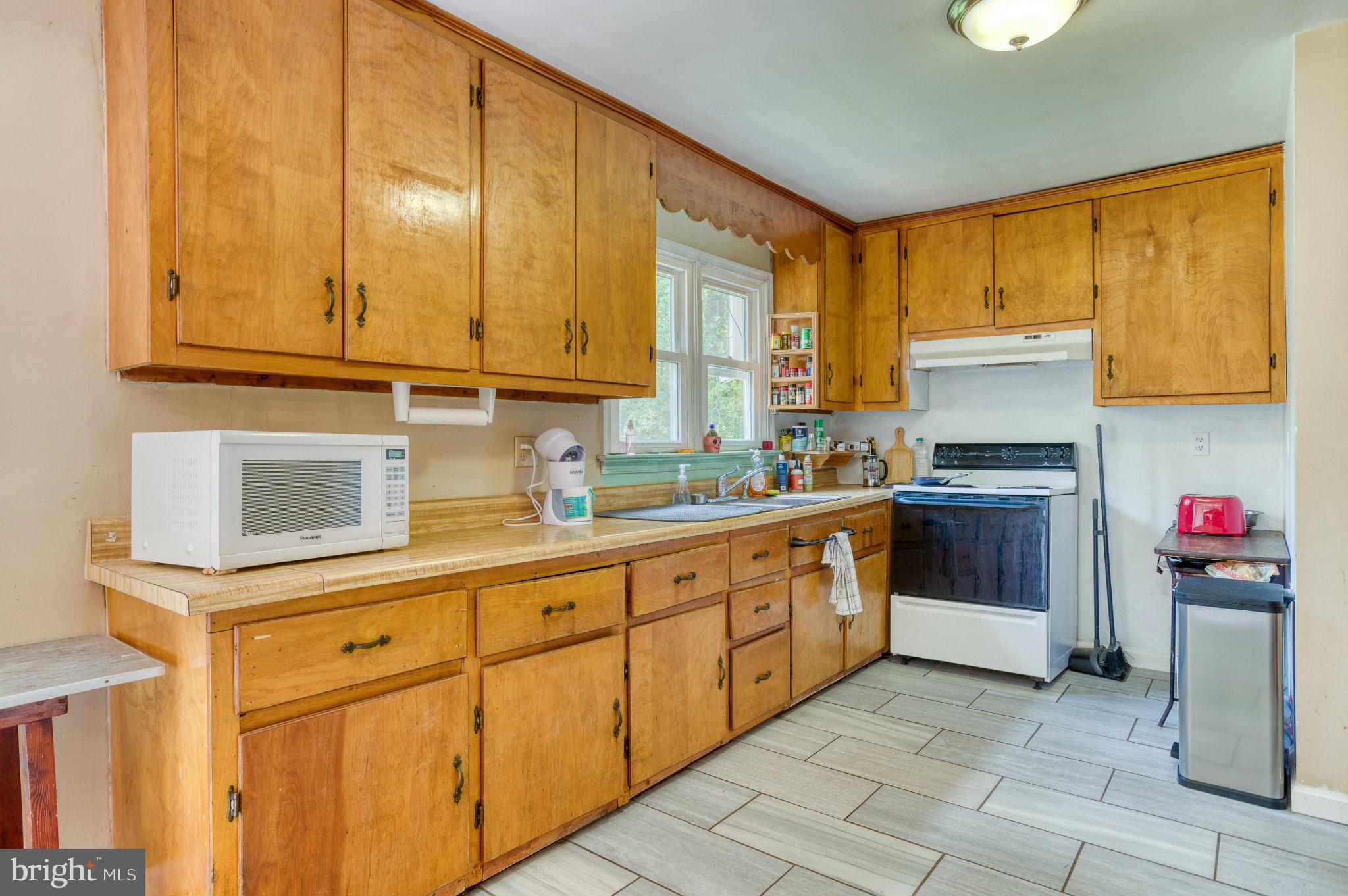 8497 KILBY WOODS DRIVE