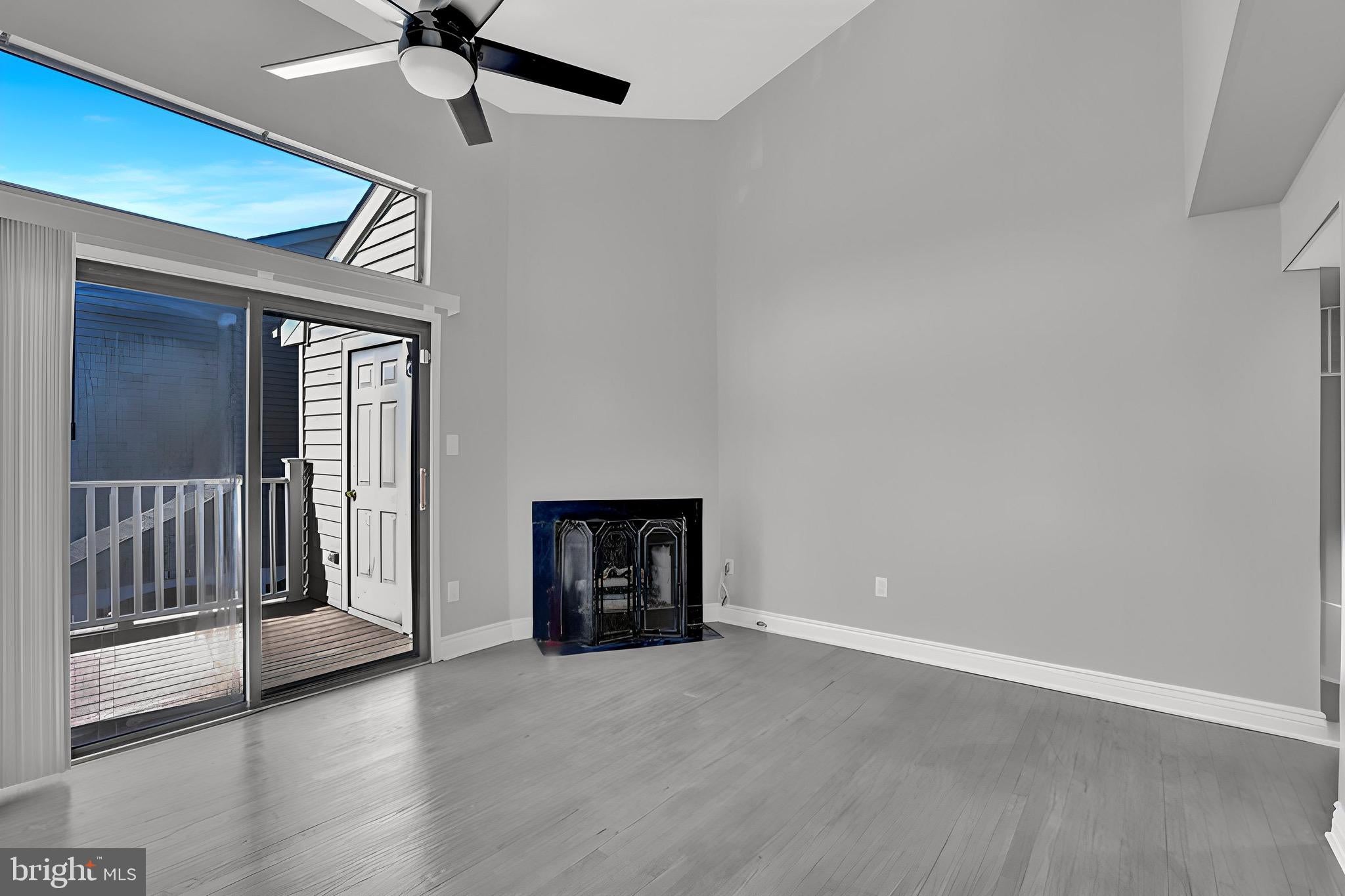 2106 SANDRA ROAD