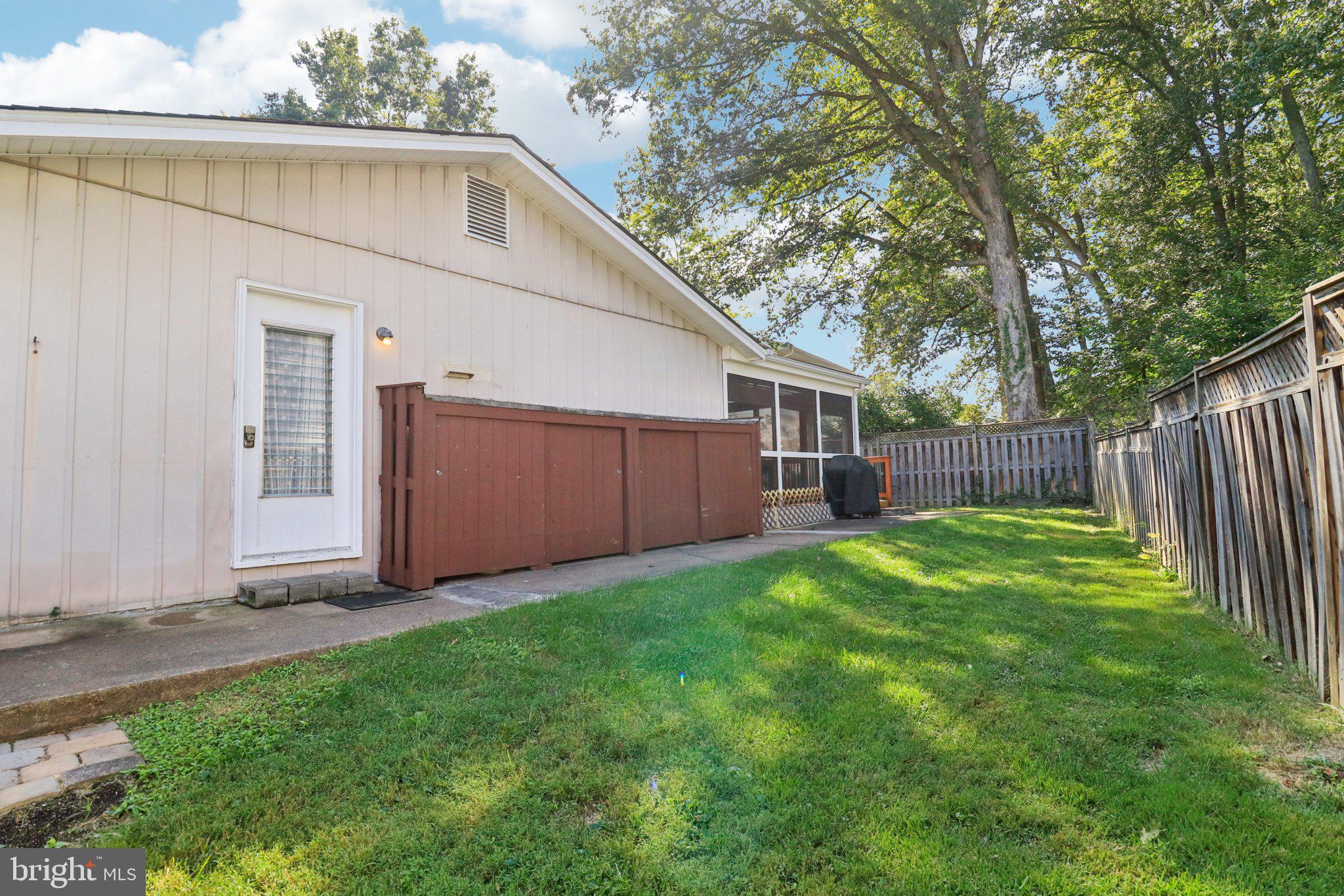 DUNN LORING WOODS - Residential