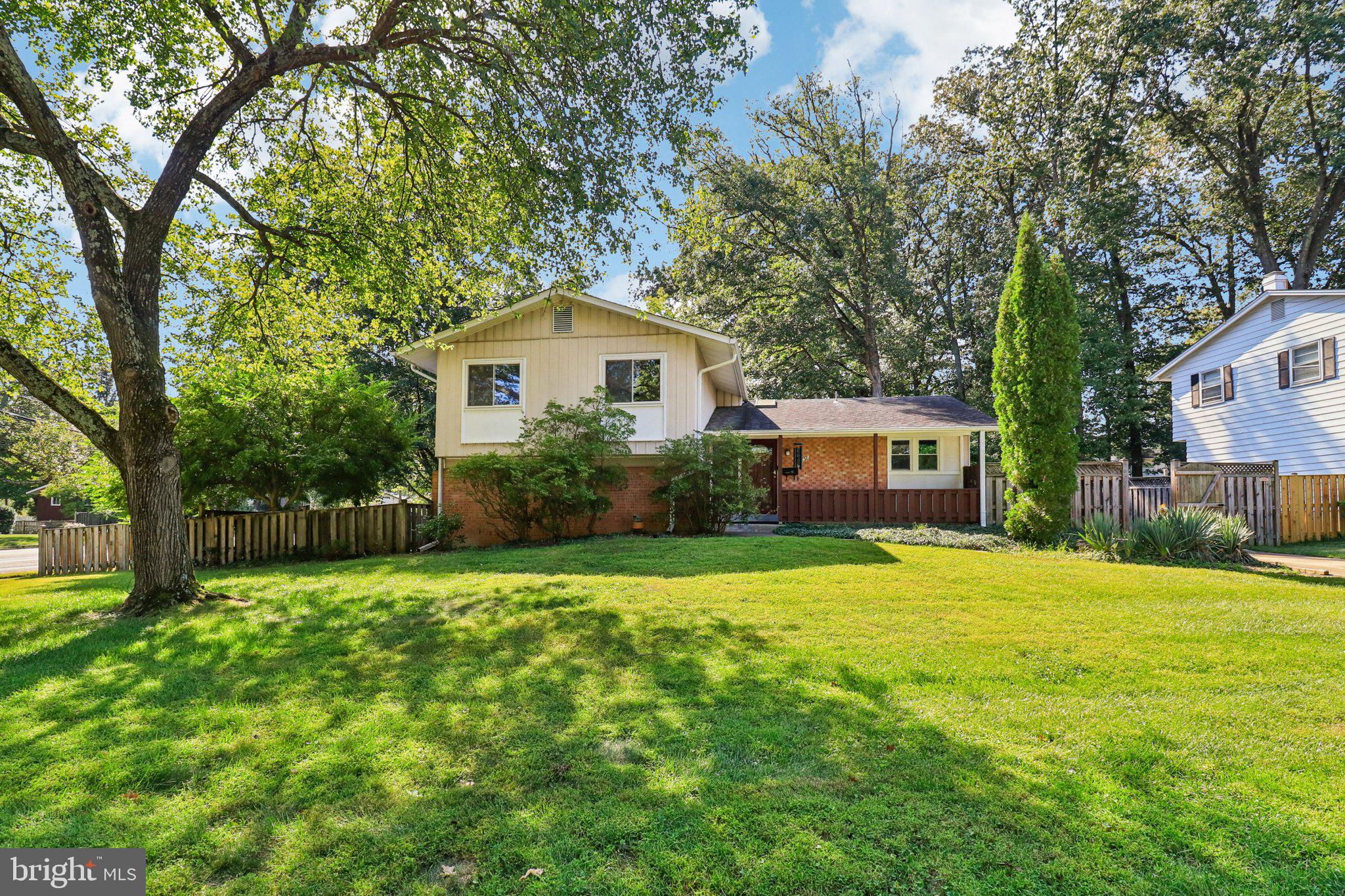 DUNN LORING WOODS - Residential