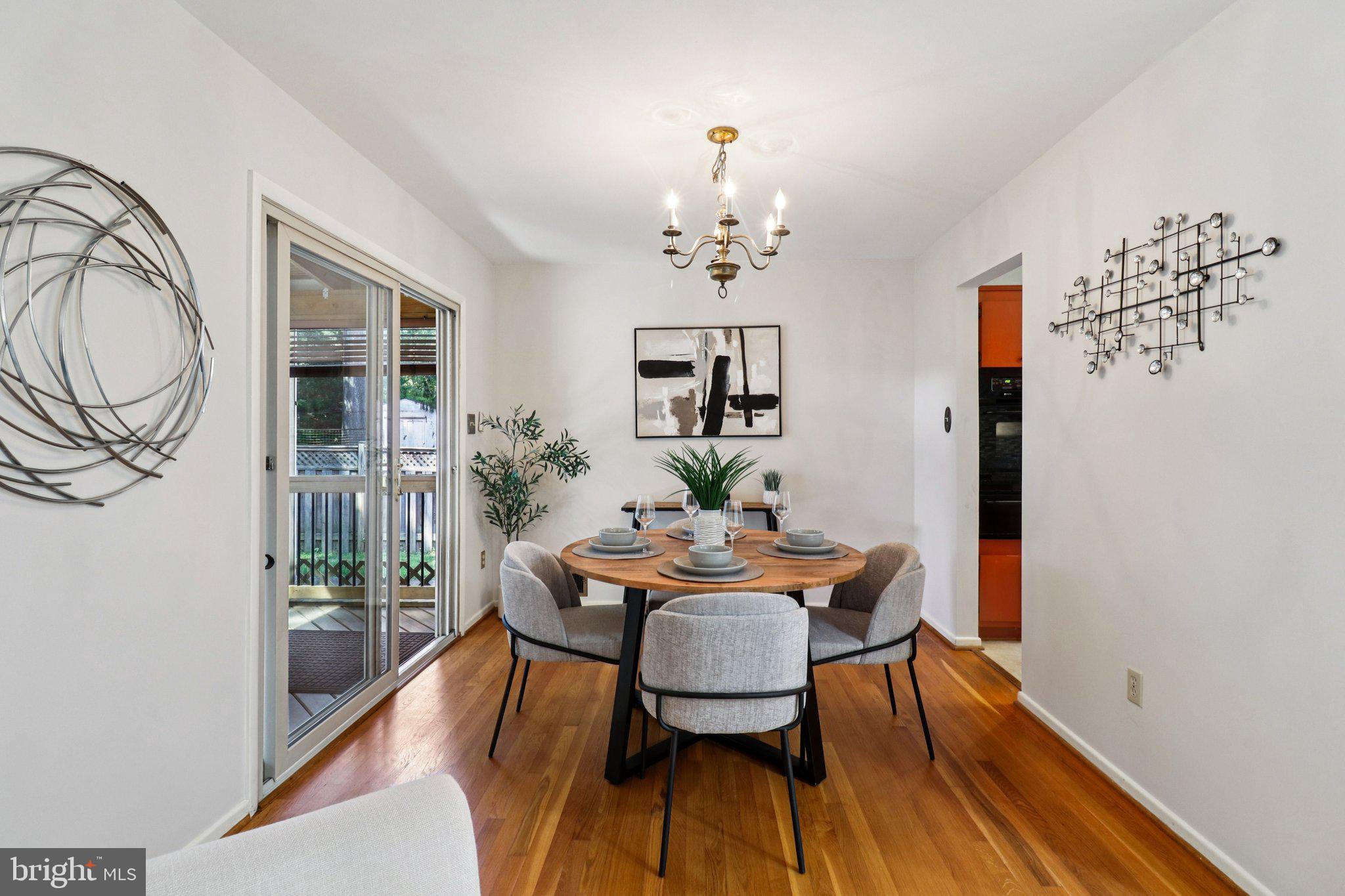 DUNN LORING WOODS - Residential