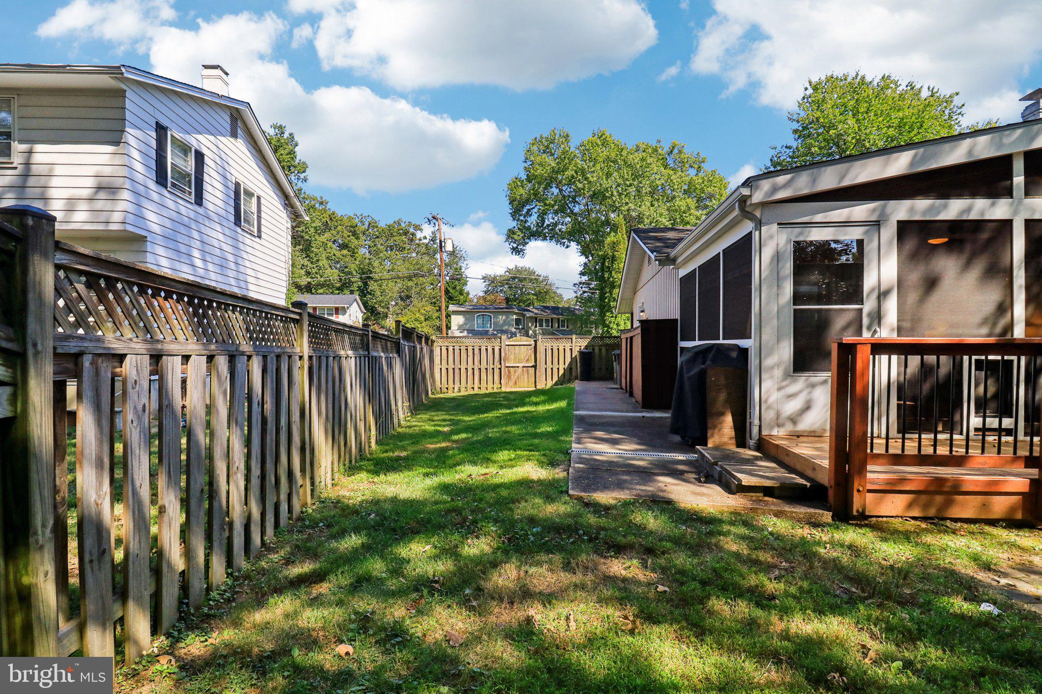 DUNN LORING WOODS - Residential