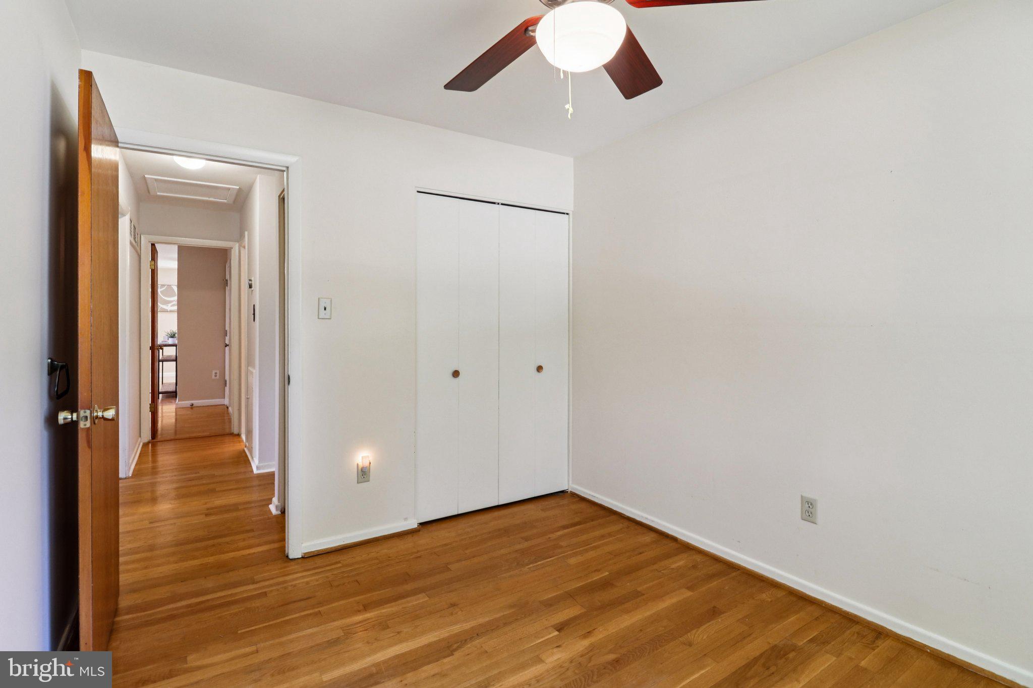 DUNN LORING WOODS - Residential