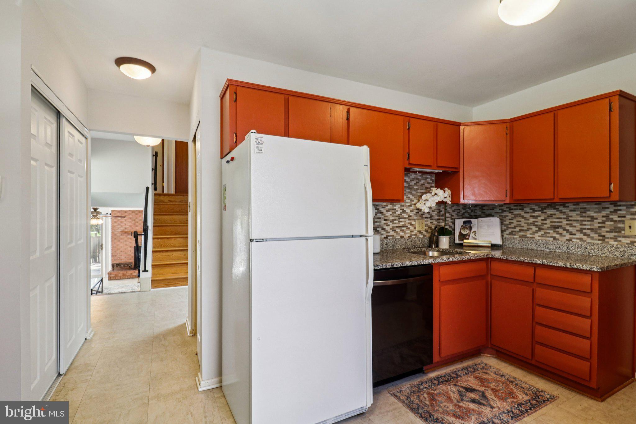 DUNN LORING WOODS - Residential