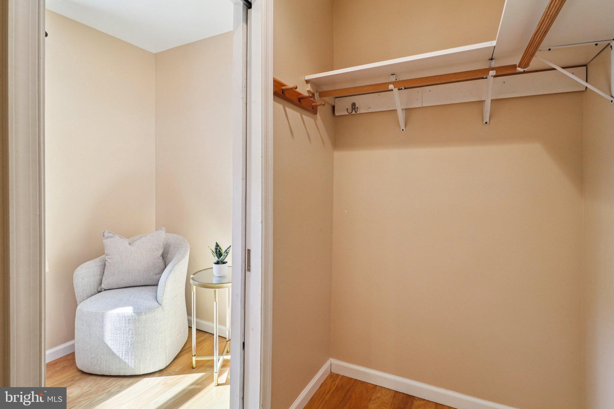 DUNN LORING WOODS - Residential