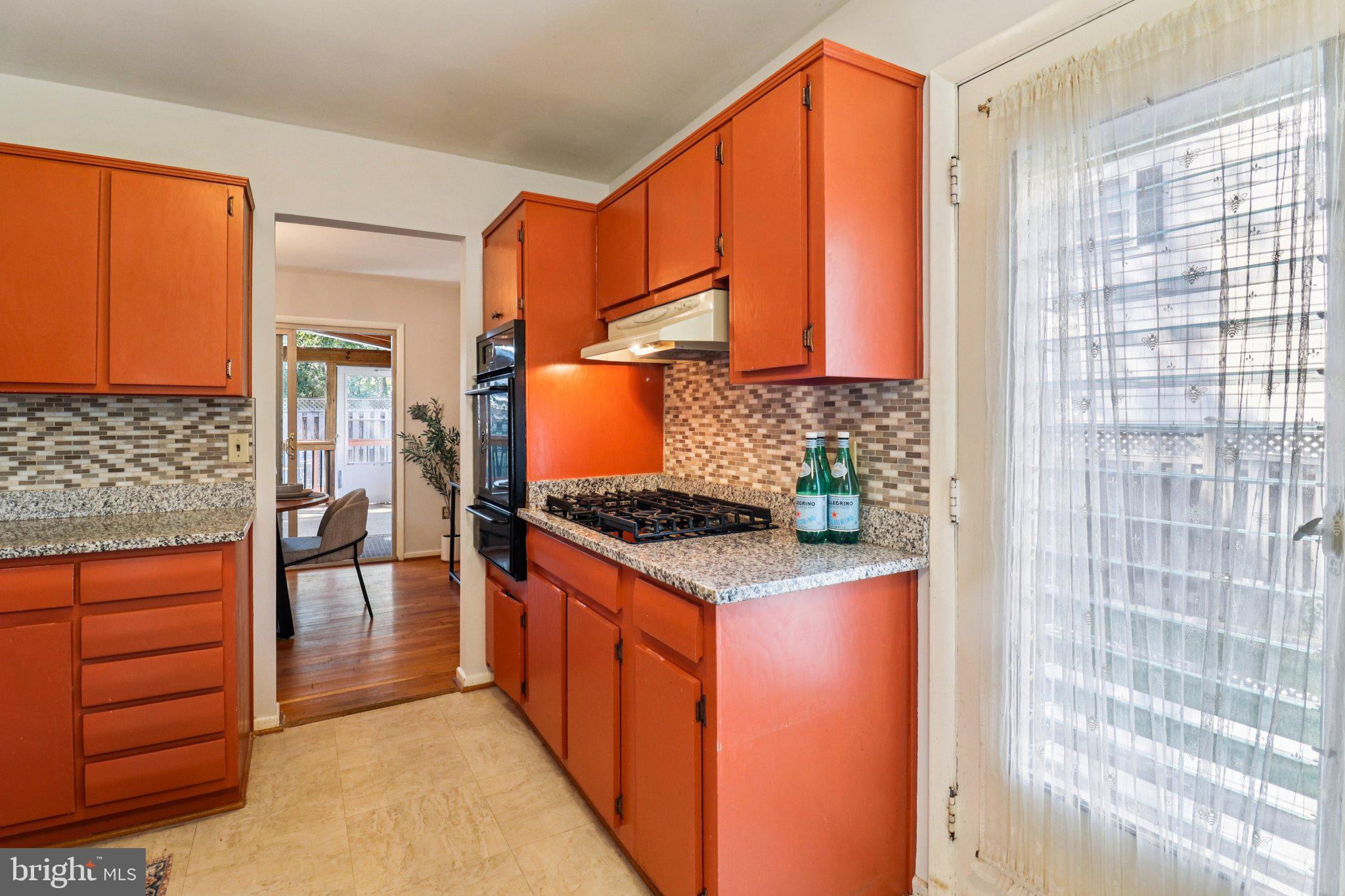 DUNN LORING WOODS - Residential