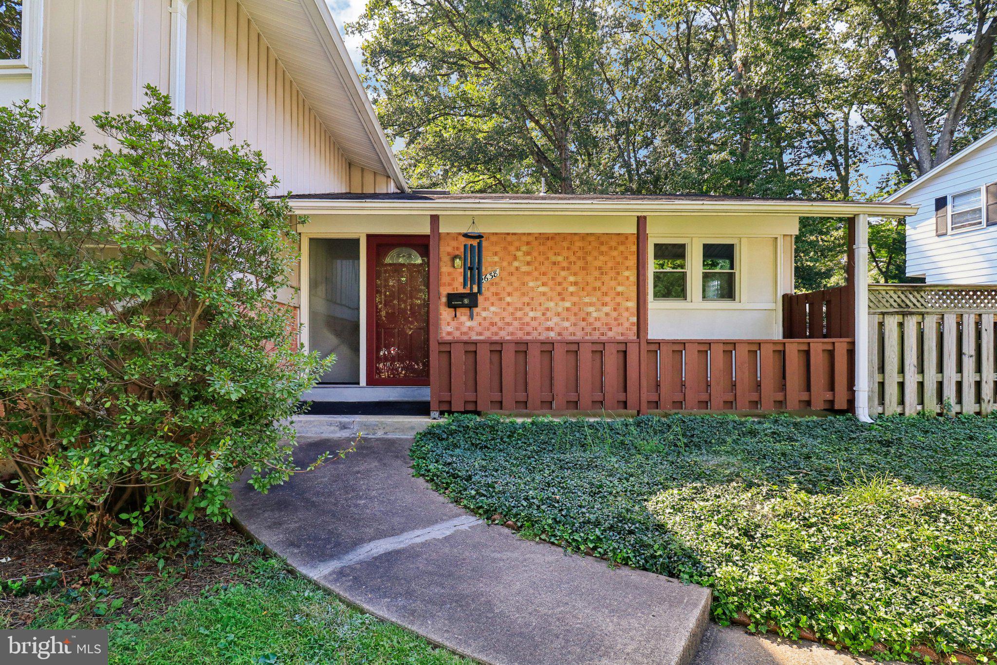 DUNN LORING WOODS - Residential