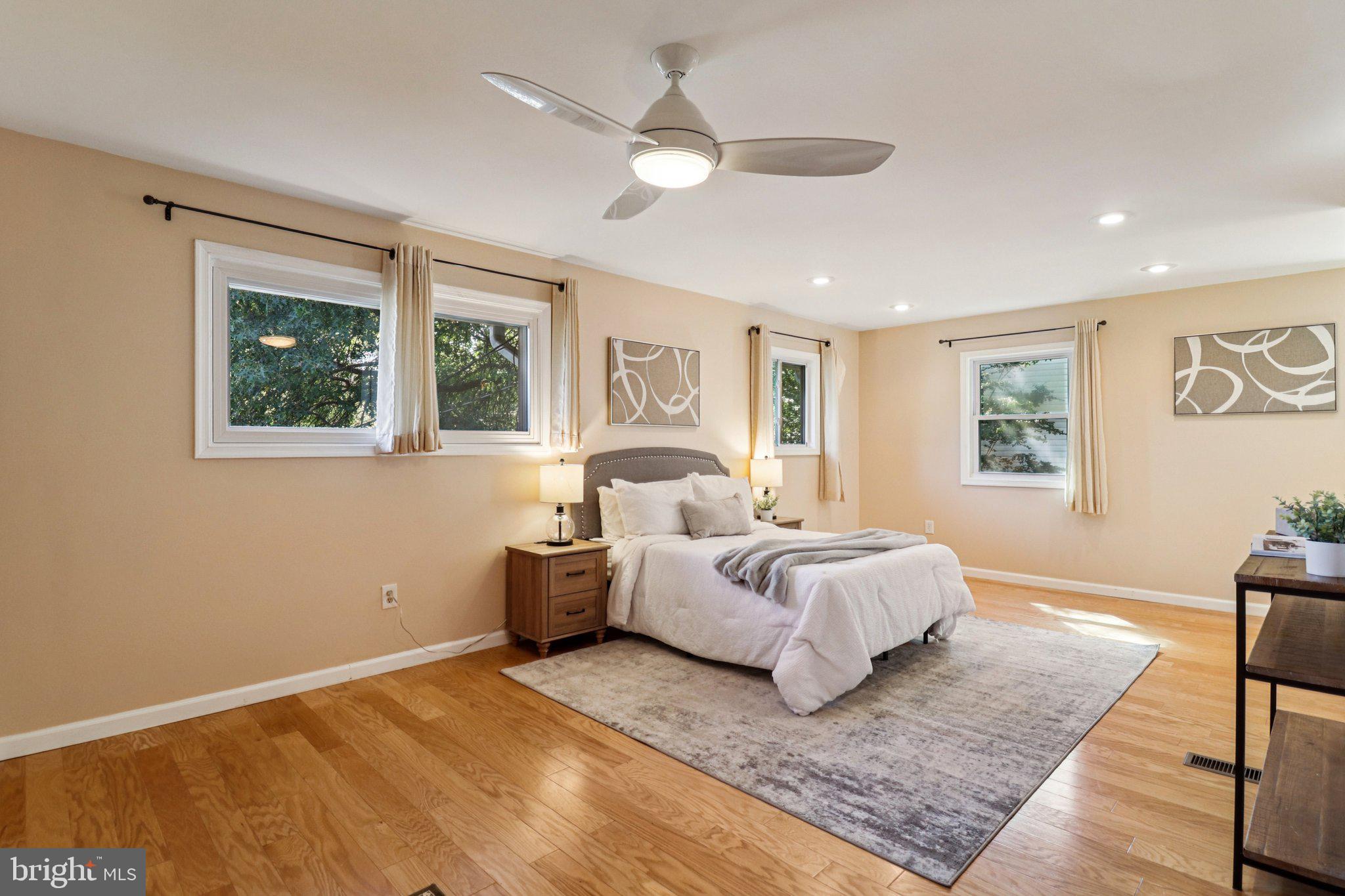 DUNN LORING WOODS - Residential